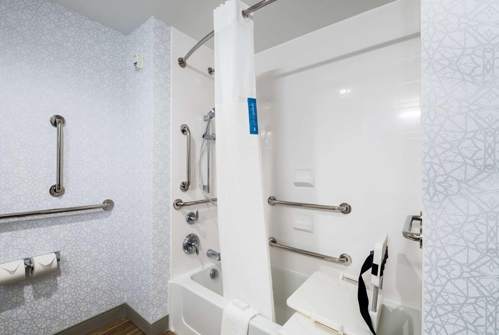 Hampton Inn Batesville, Ar photo 16