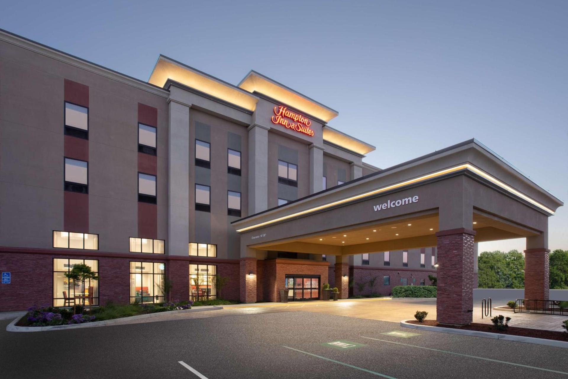 Hampton Inn & Suites Watsonville photo 2