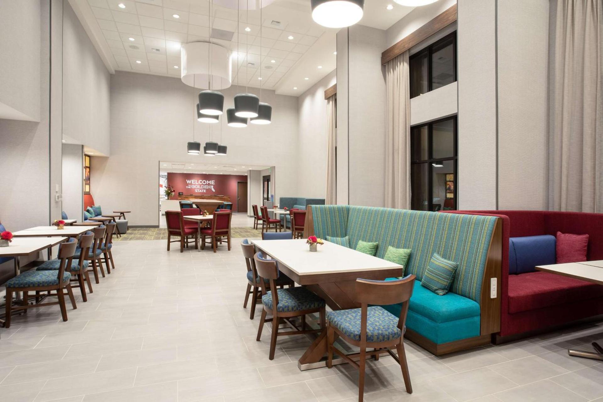 Hampton Inn & Suites Watsonville photo 9