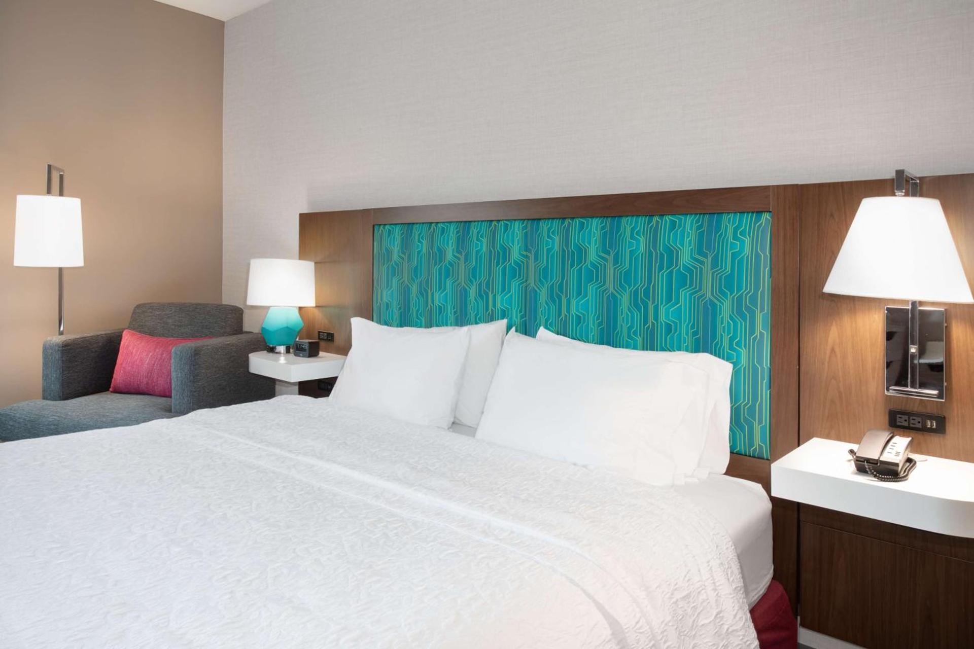 Hampton Inn & Suites Watsonville photo 23