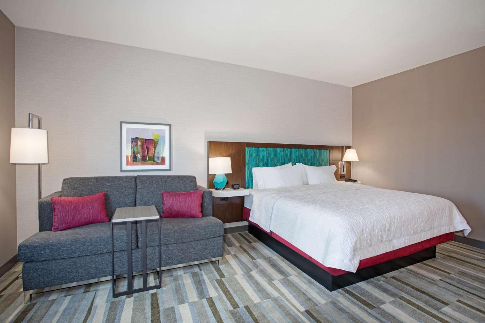 Hampton Inn & Suites Watsonville photo 32