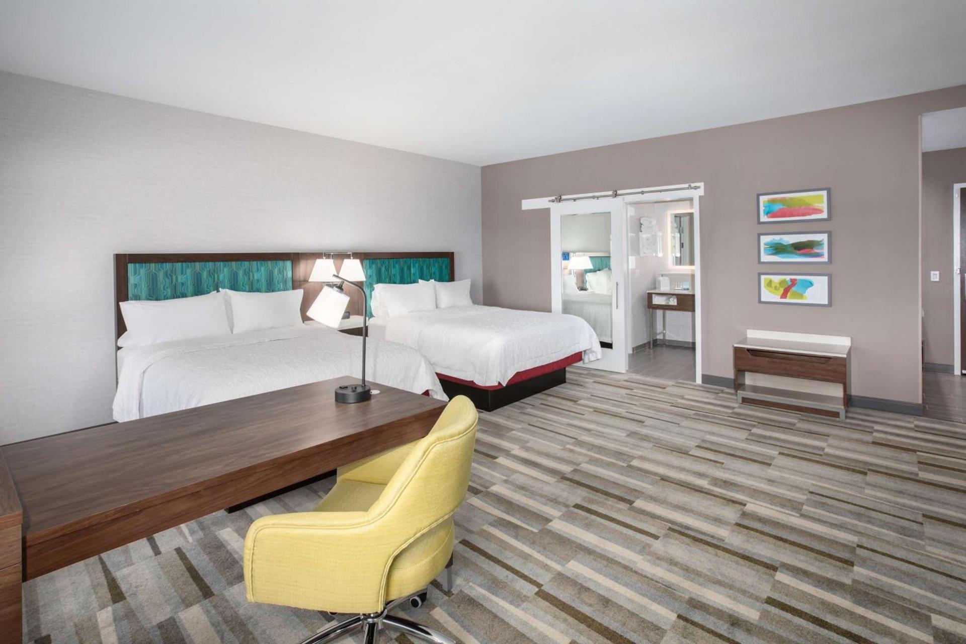 Hampton Inn & Suites Watsonville photo 35