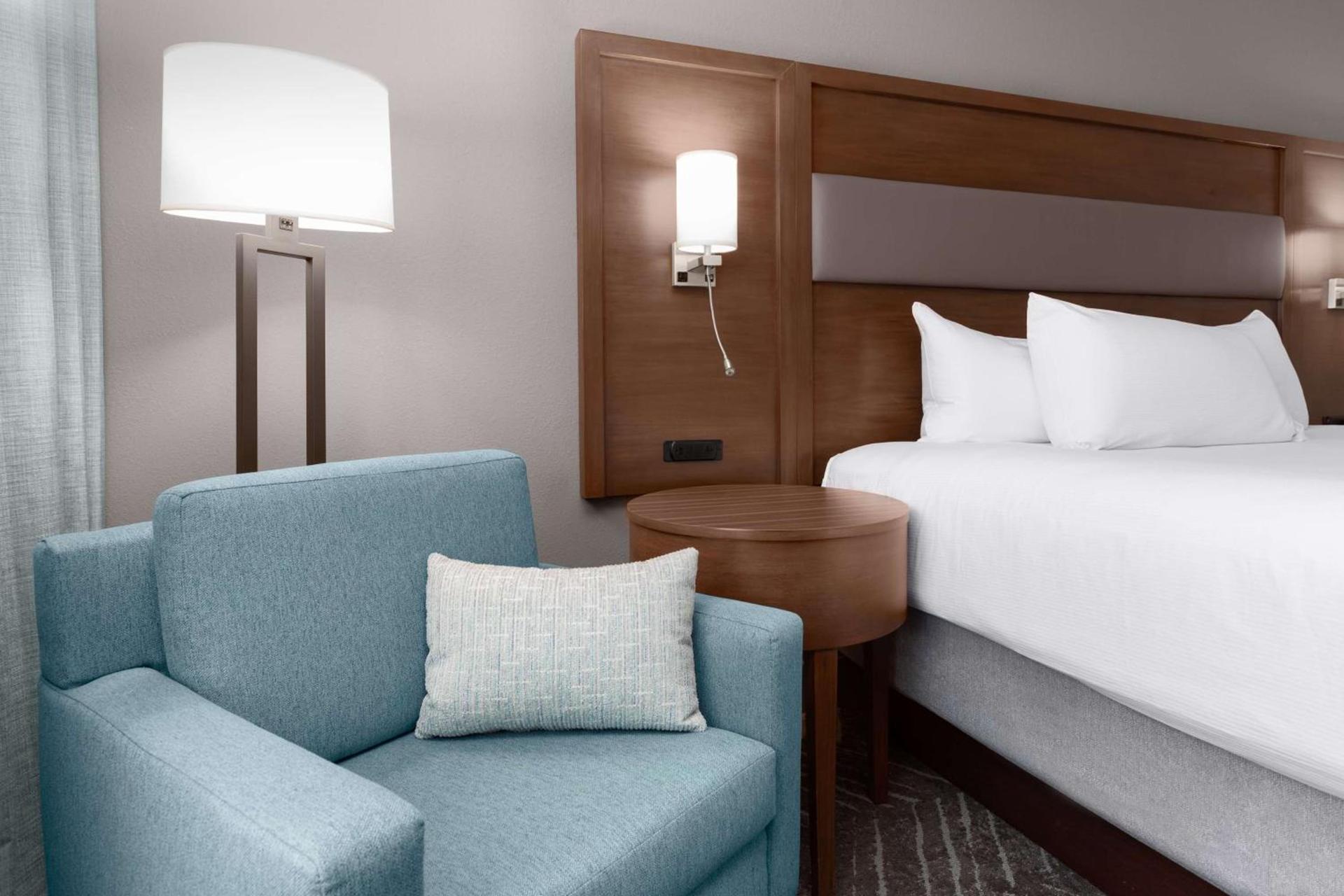 DoubleTree by Hilton Charleston Mount Pleasant photo 16
