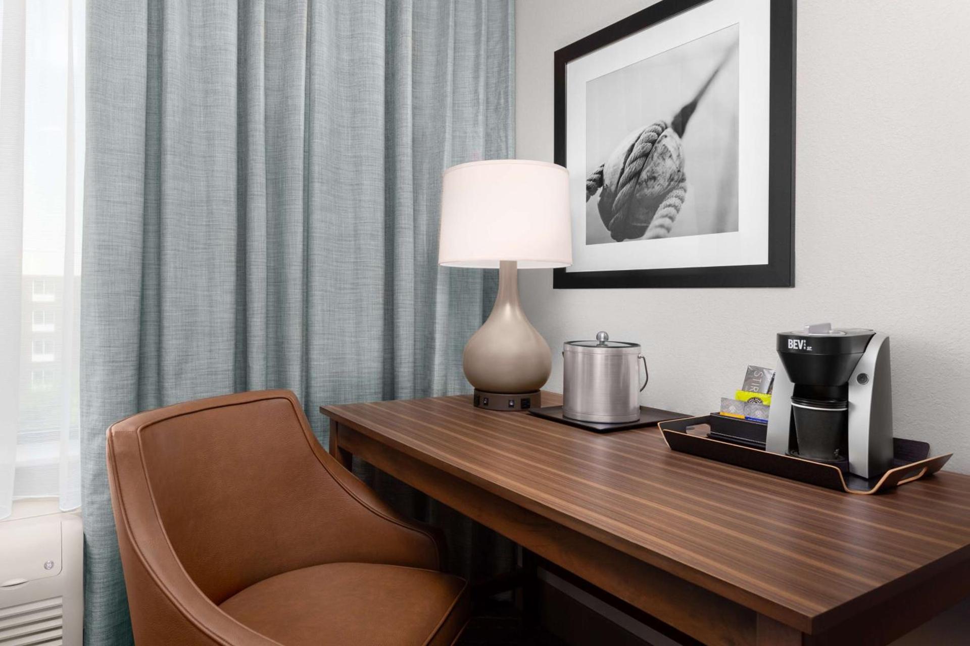 DoubleTree by Hilton Charleston Mount Pleasant photo 18