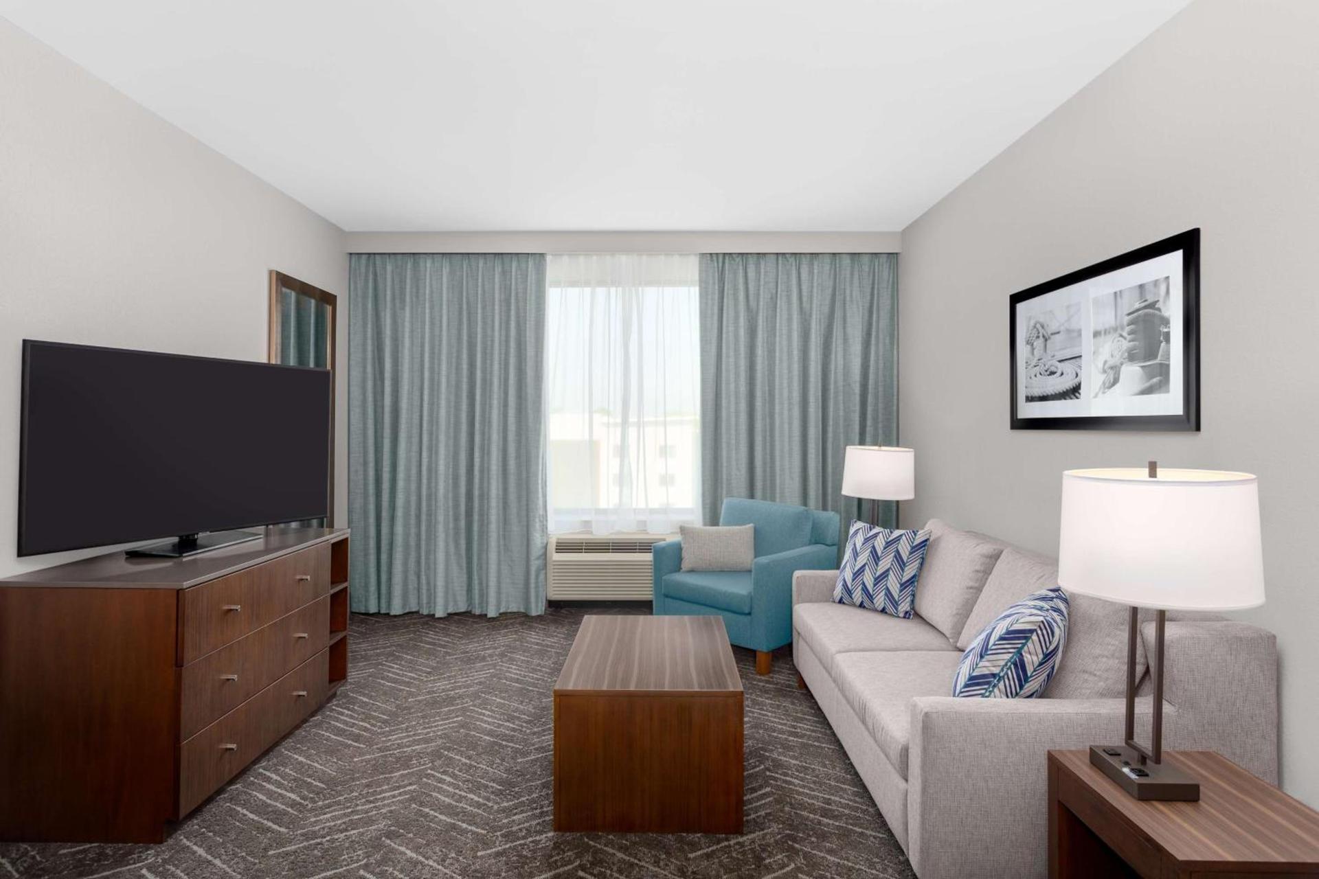 DoubleTree by Hilton Charleston Mount Pleasant photo 37