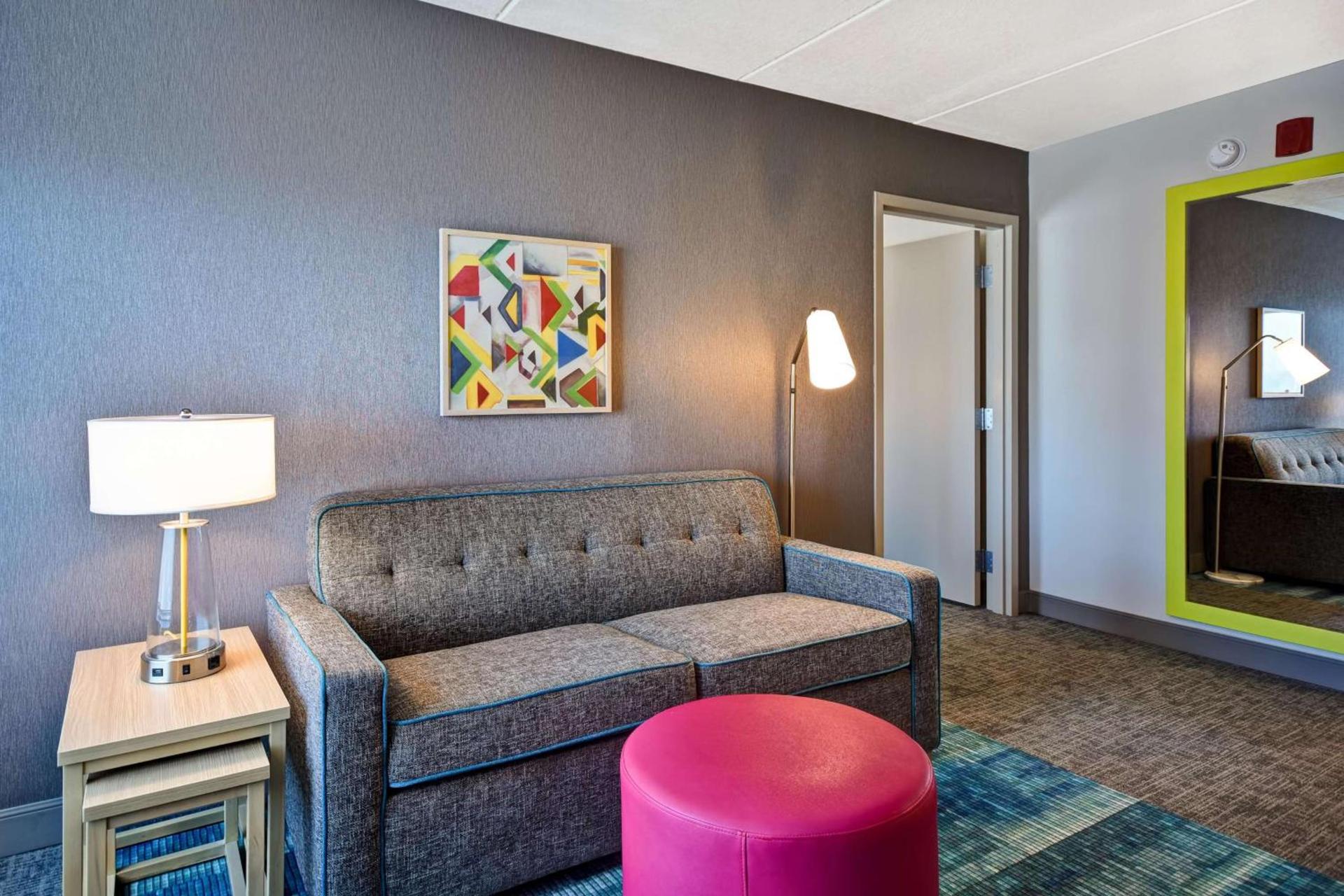 Home2 Suites By Hilton Bloomington Normal photo 4