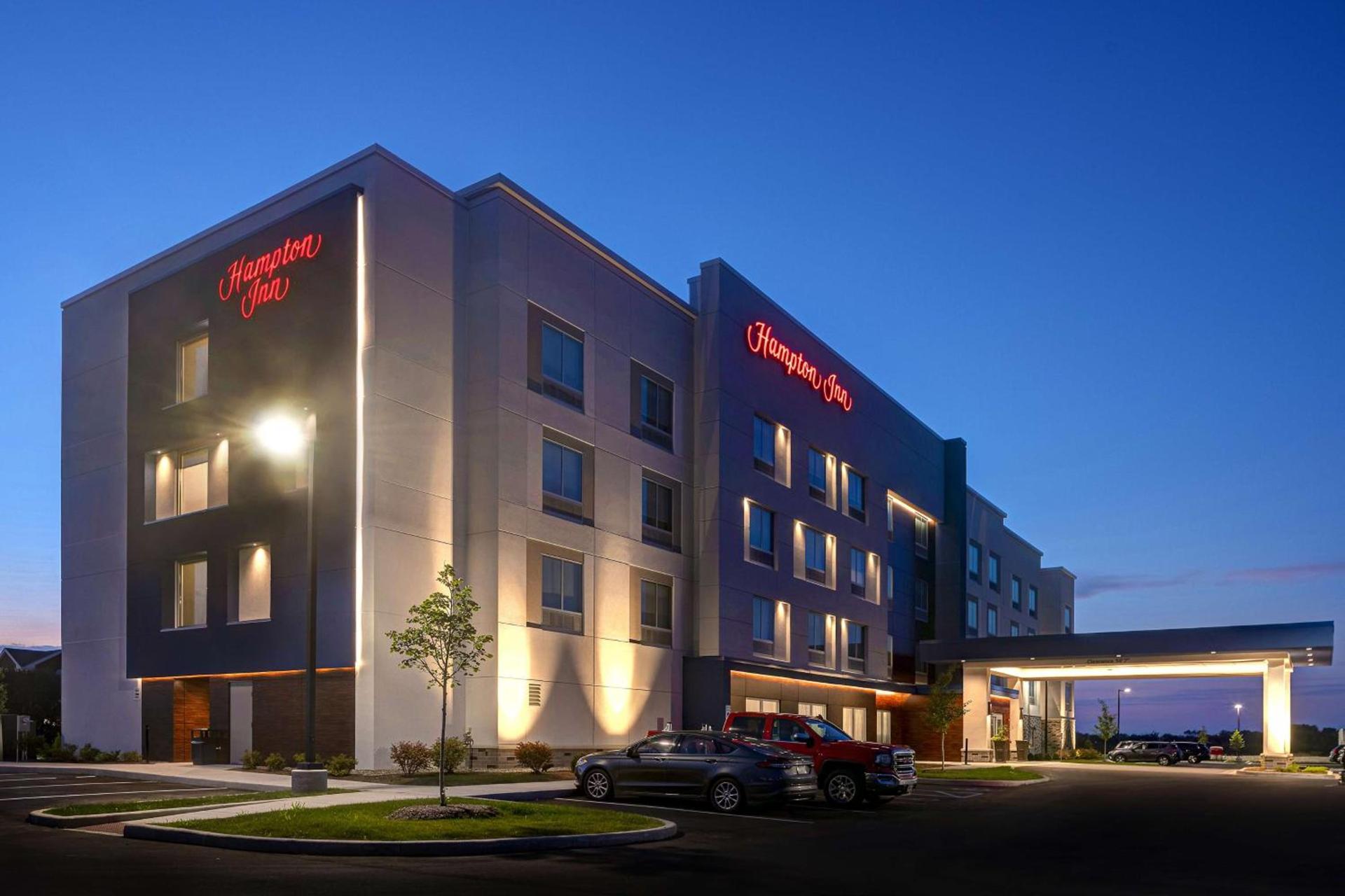 Hampton Inn Crown Point, In photo 2