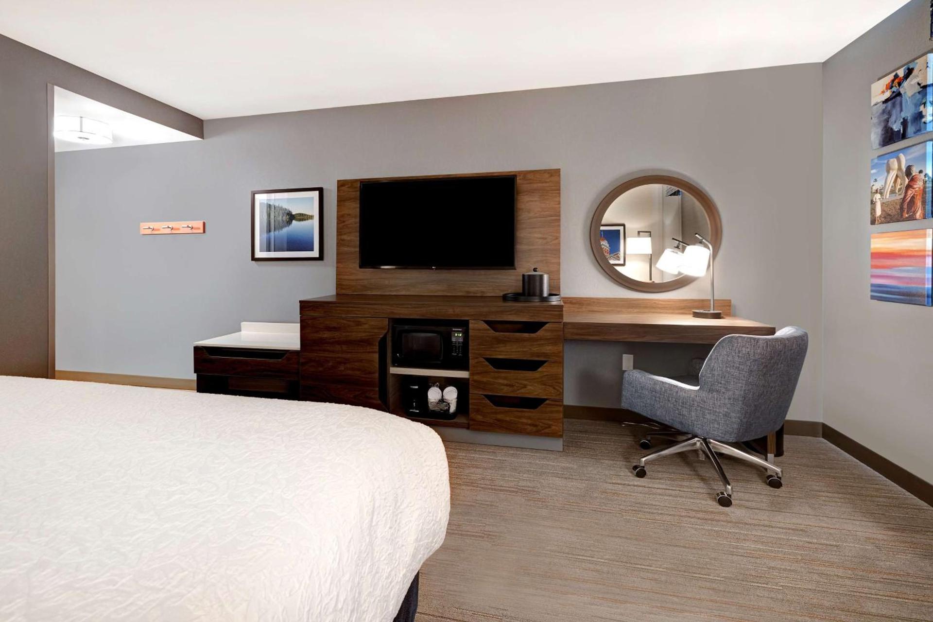 Hampton Inn Crown Point, In photo 23