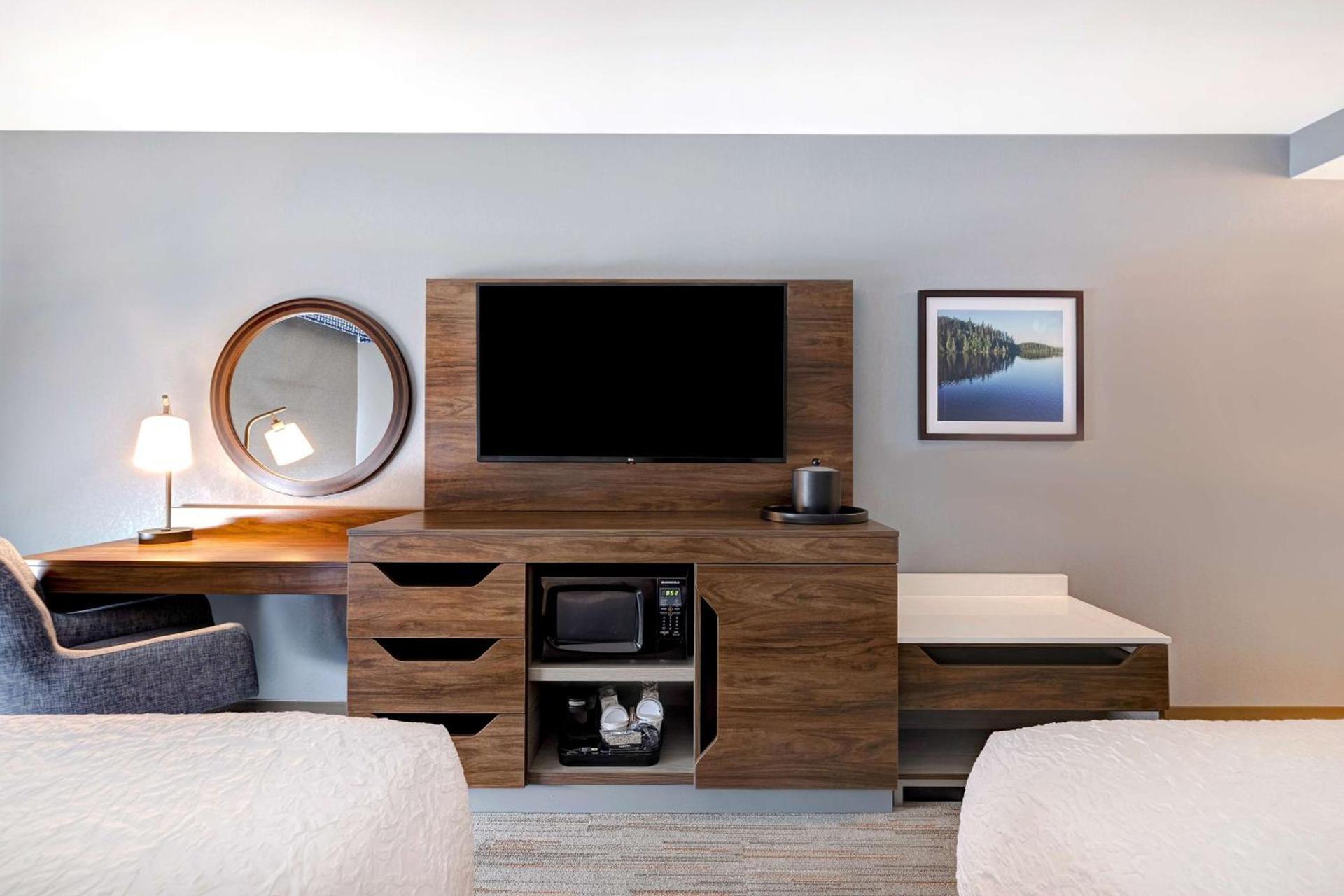 Hampton Inn Crown Point, In photo 25