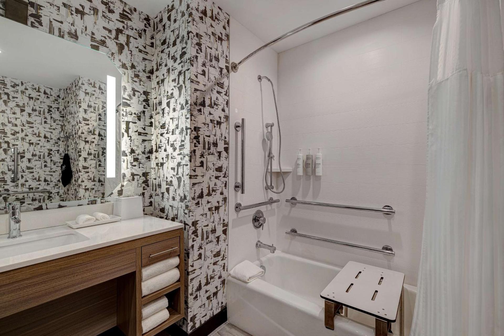 Home2 Suites By Hilton Blythewood, Sc photo 51