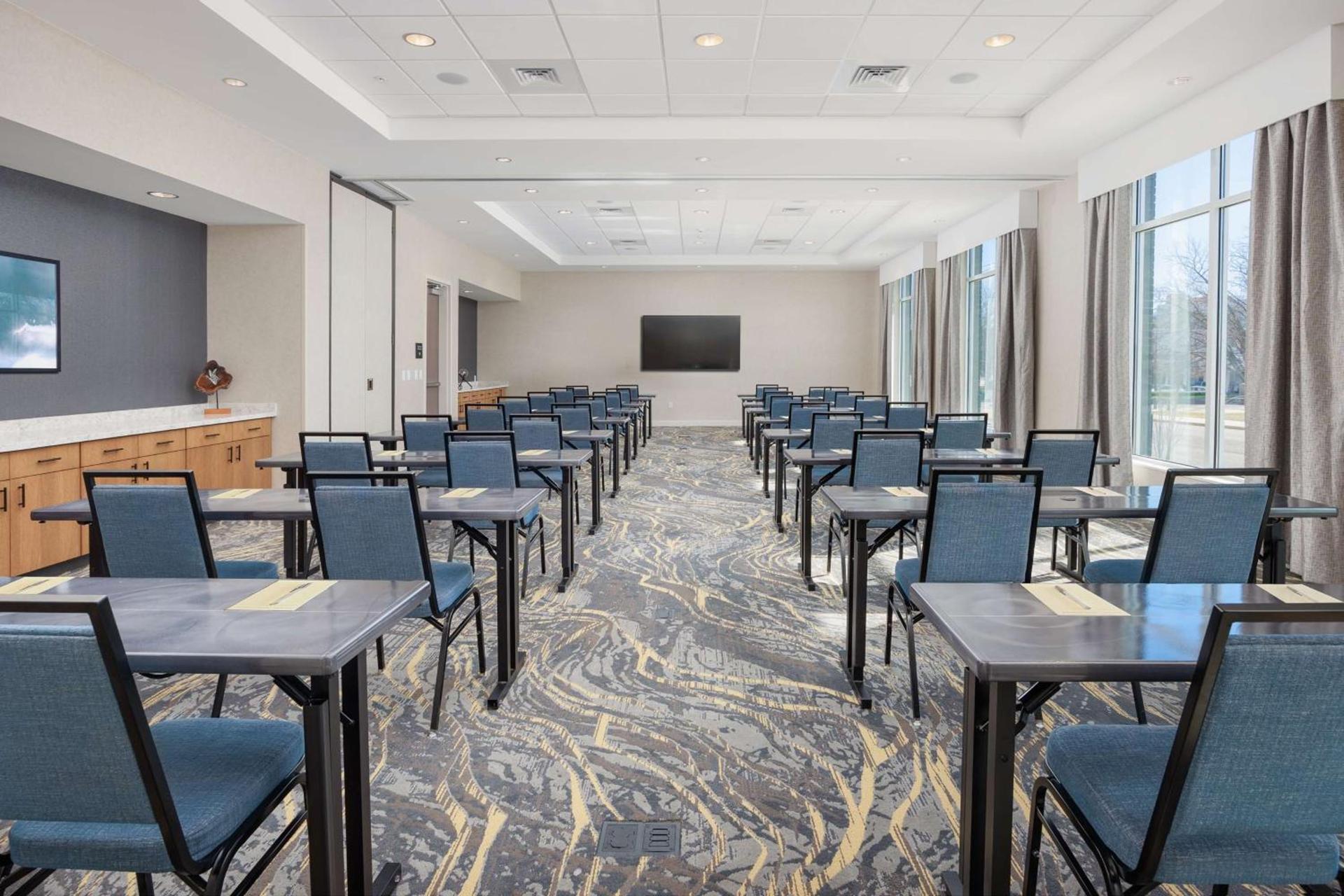 Hampton Inn & Suites Huntsville Downtown, Al photo 33