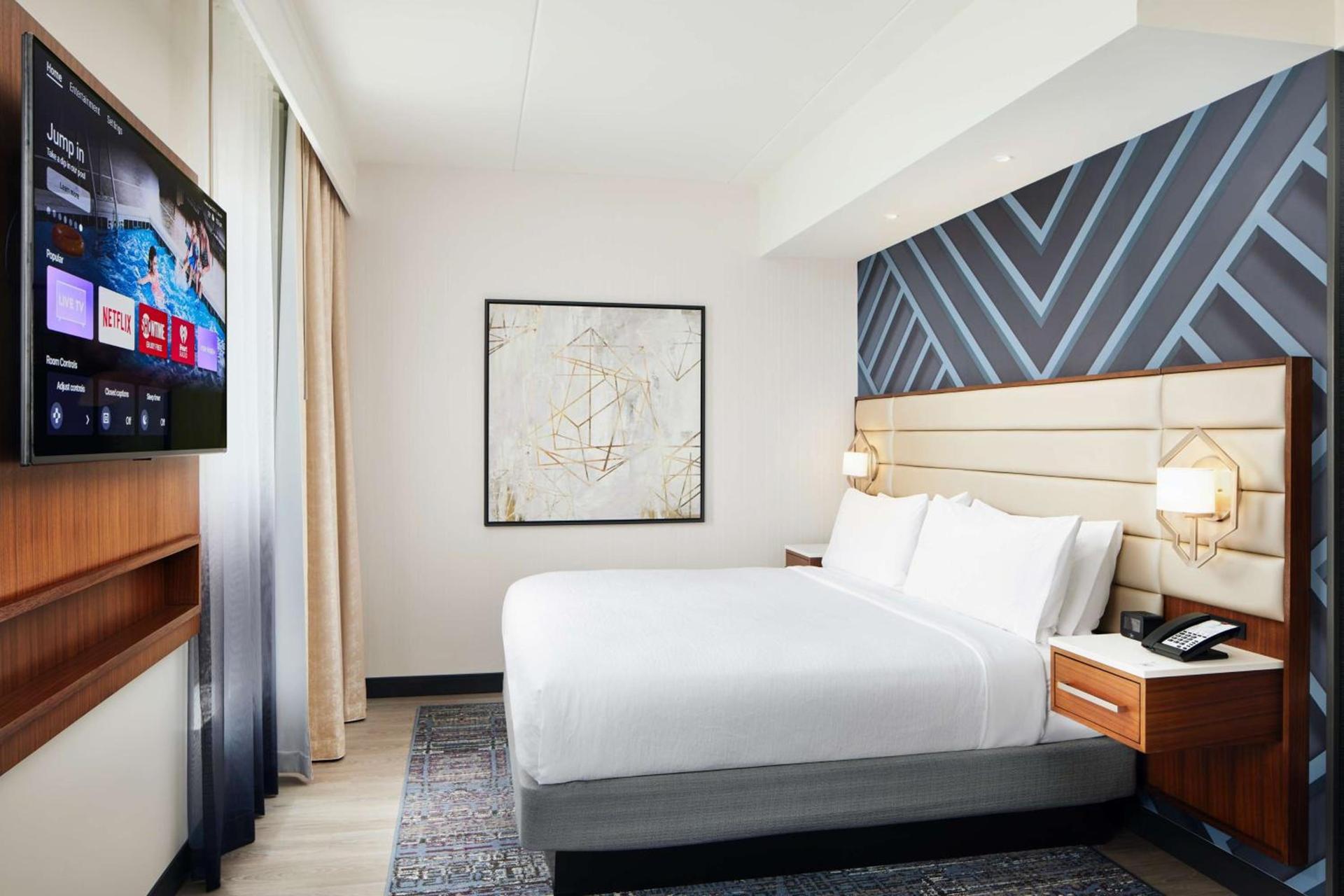 Embassy Suites By Hilton Atlanta Airport North photo 29