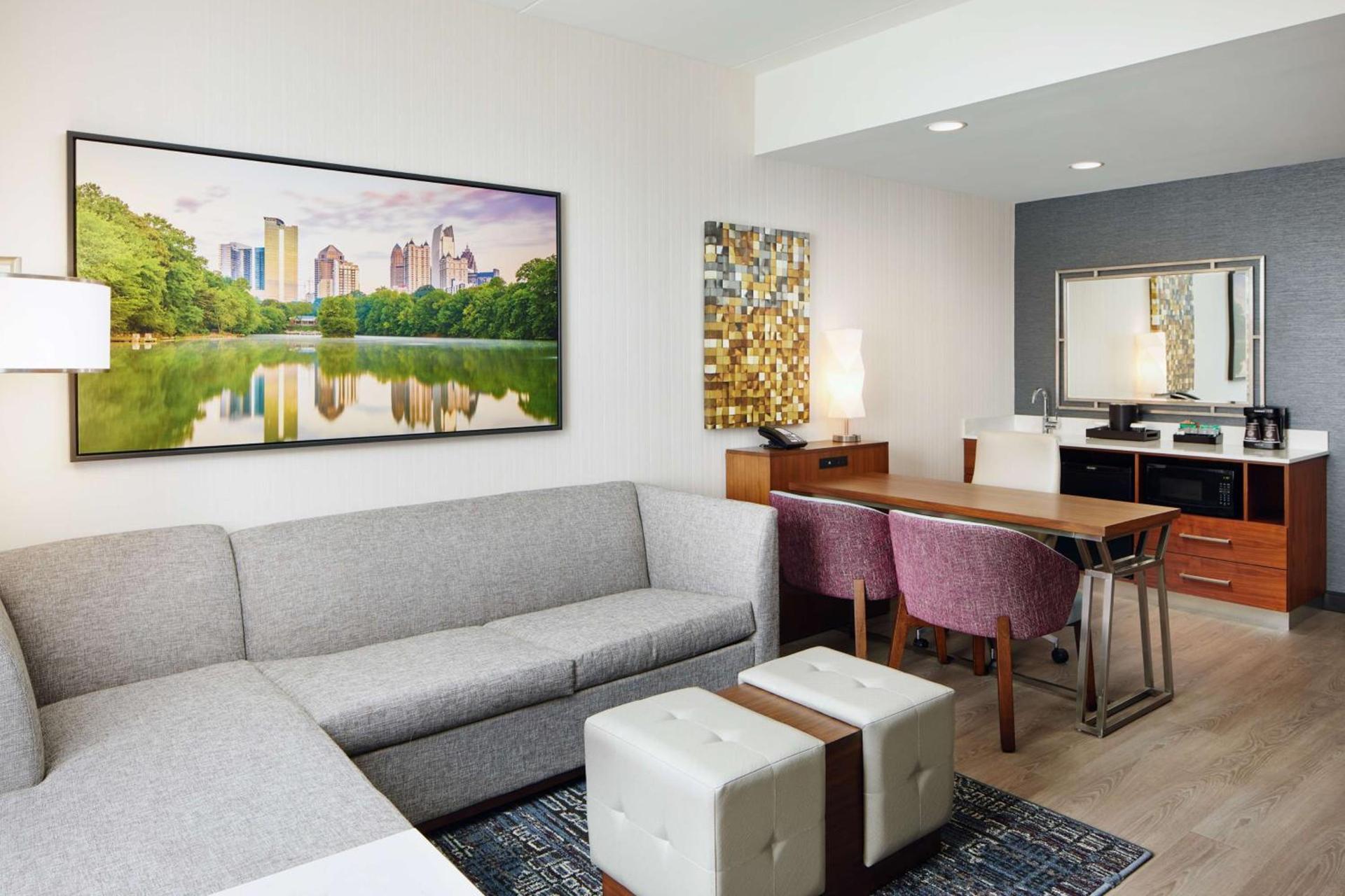 Embassy Suites By Hilton Atlanta Airport North photo 33