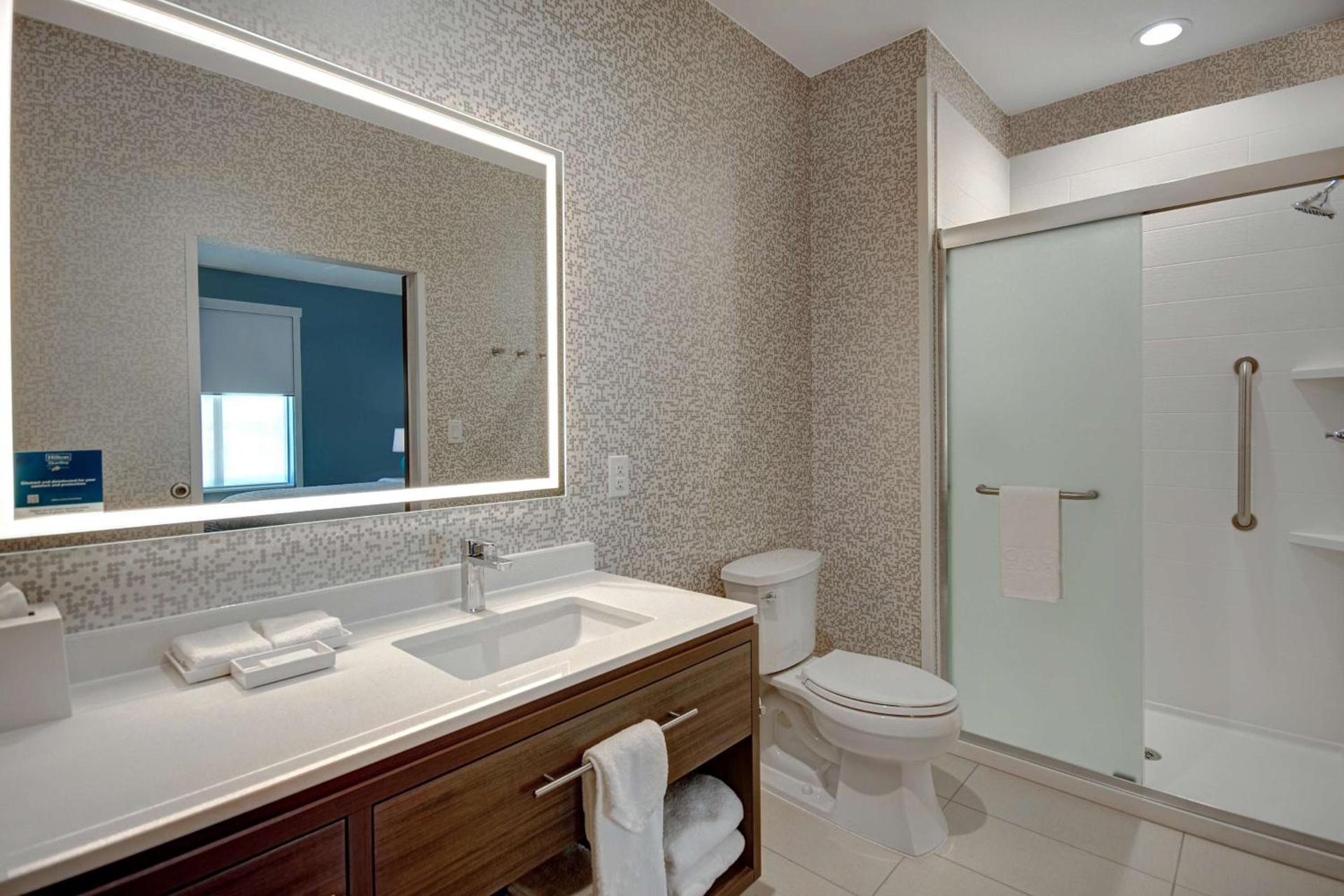 Home2 Suites By Hilton Burleson photo 38