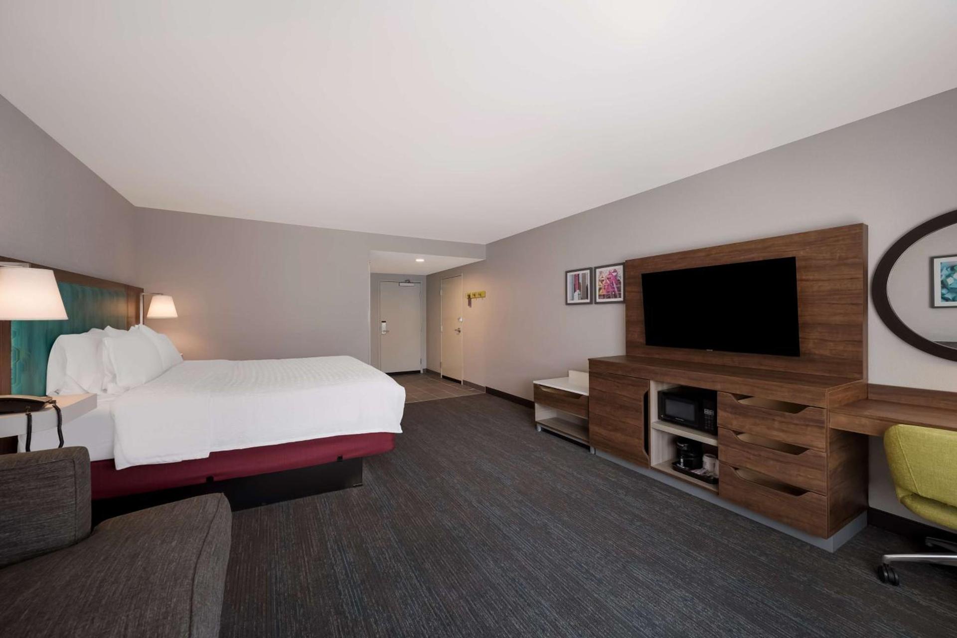 Hampton Inn by Hilton Detroit Southfield photo 11