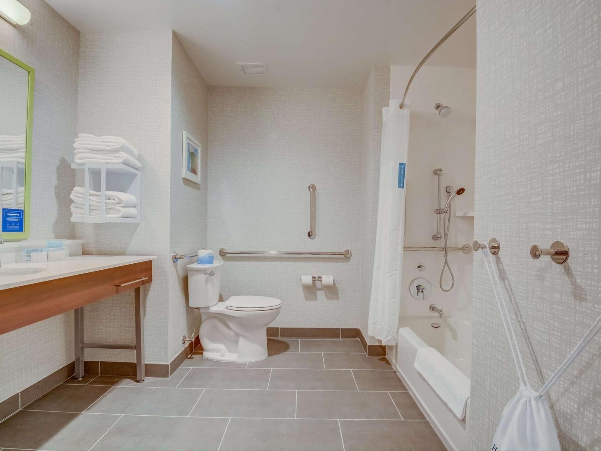 Hampton Inn & Suites Williamstown Ark Encounter, Ky photo 25