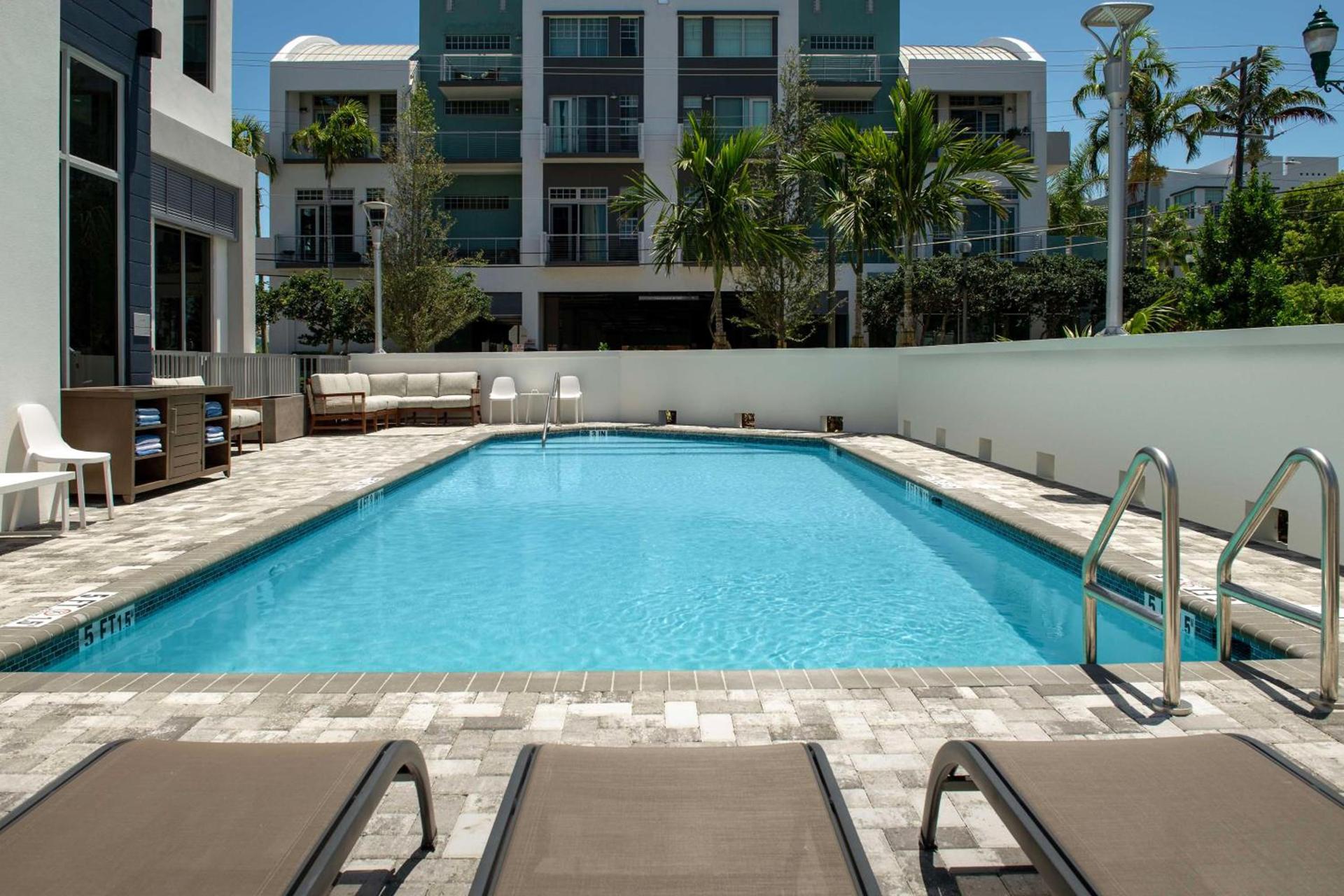 Hampton Inn Delray Beach photo 2