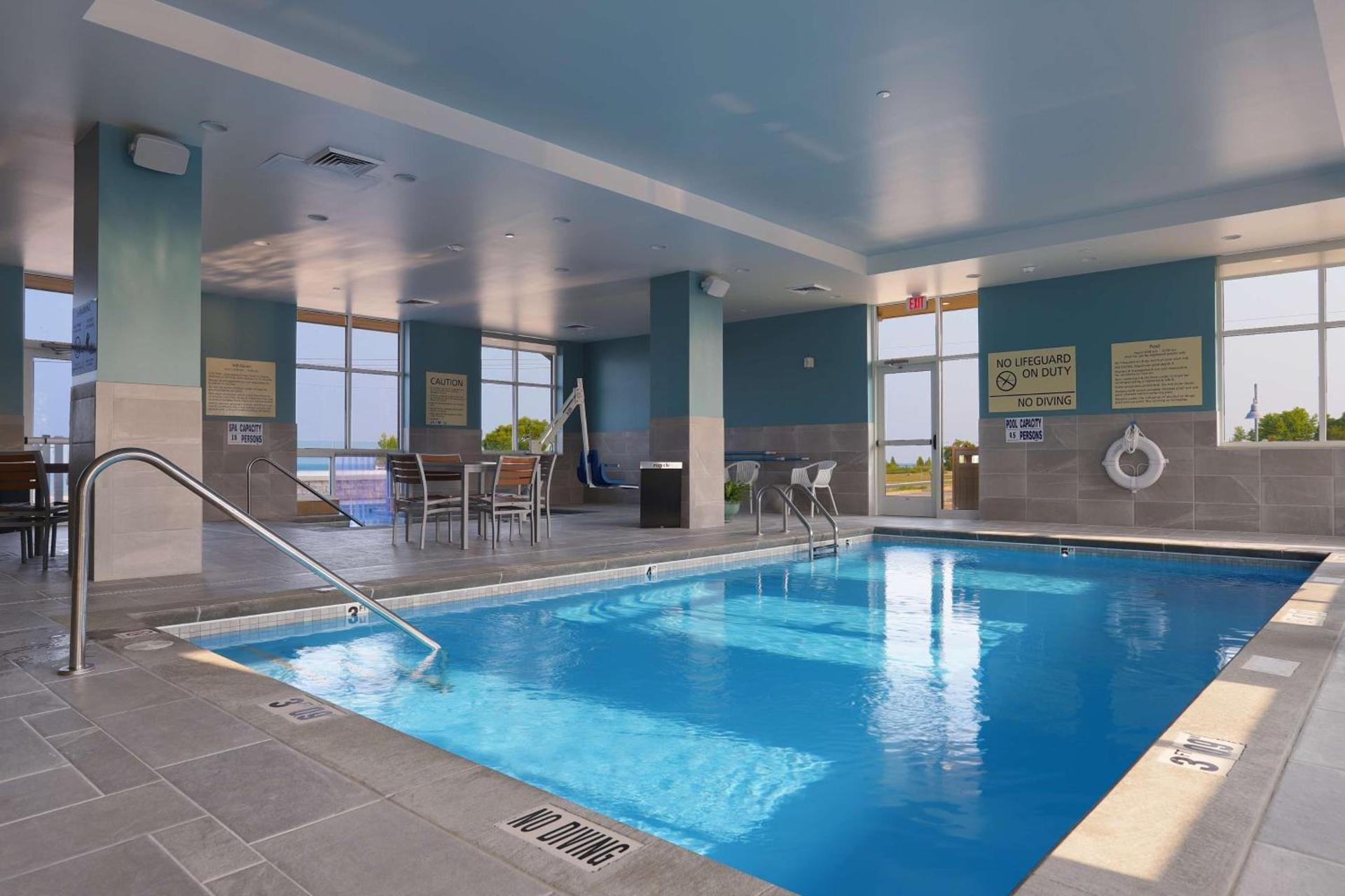 Hampton Inn & Suites Manistee, Mi photo 6