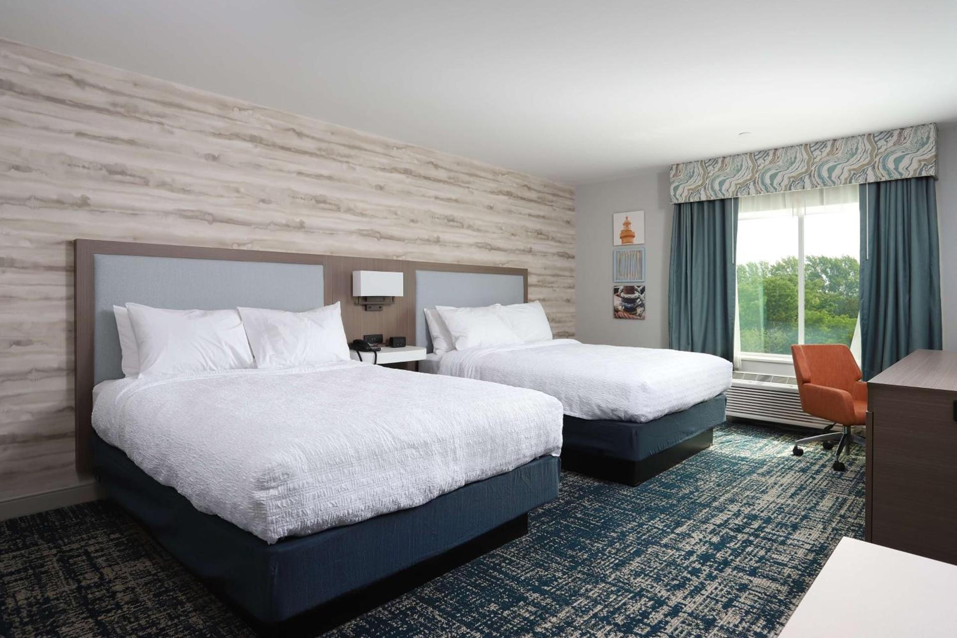 Hampton Inn & Suites Manistee, Mi photo 18