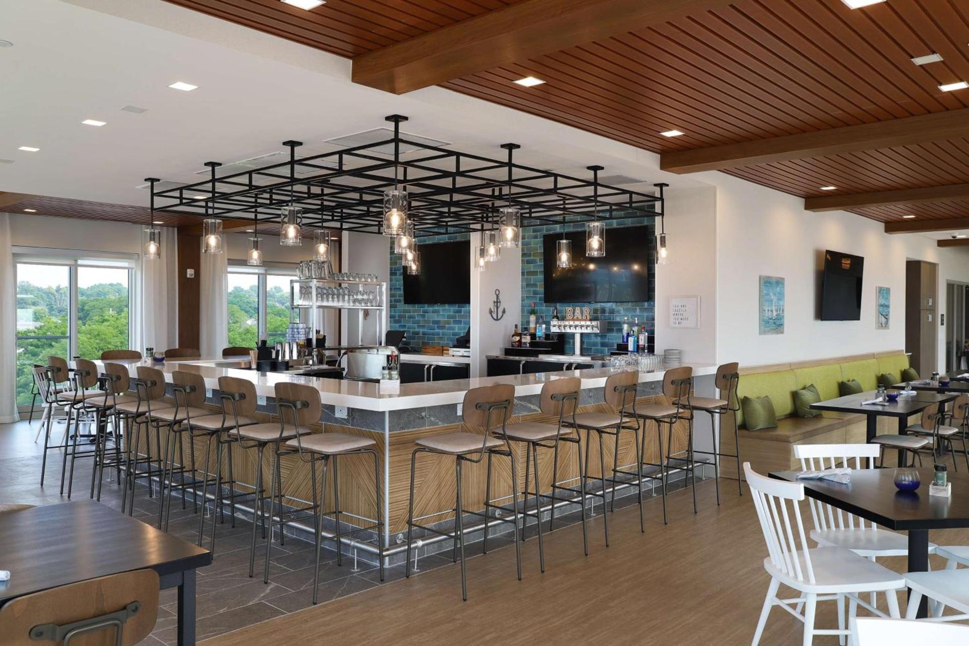 Hampton Inn & Suites Manistee, Mi photo 39
