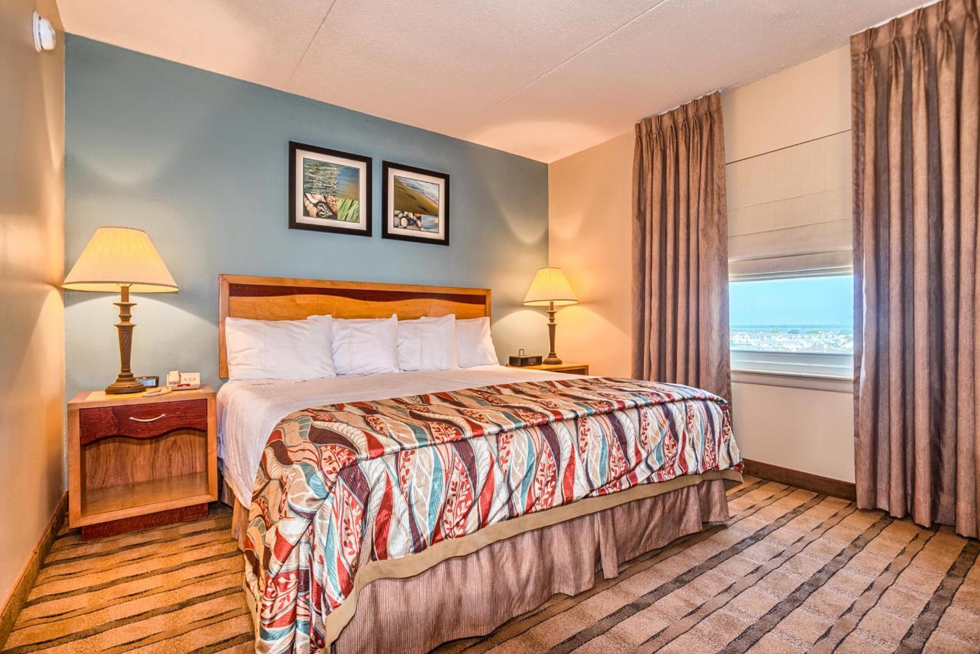 Reges Oceanfront Resort photo 13