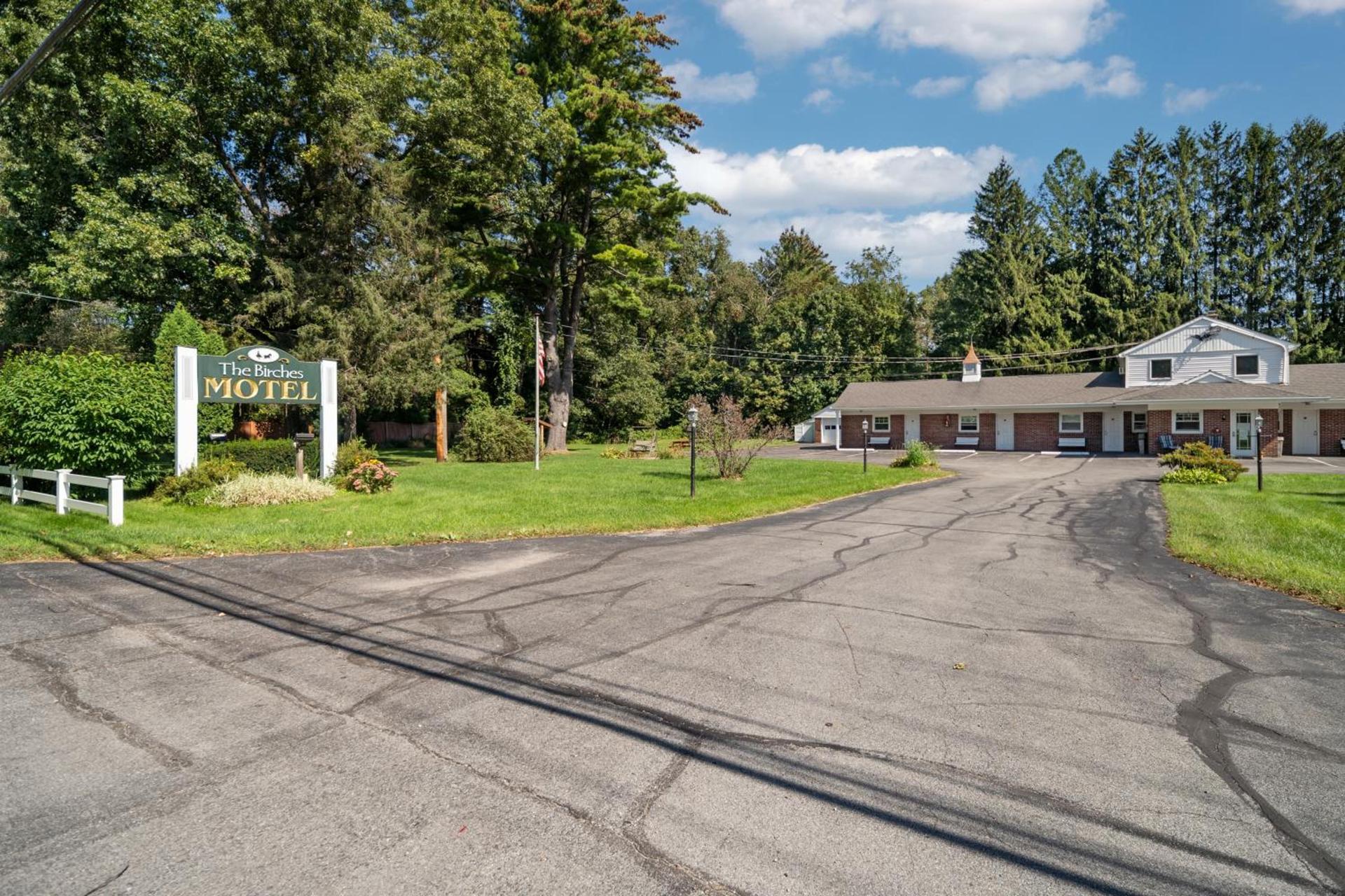 Birches Motel photo 5