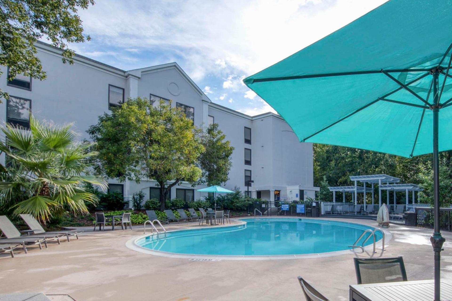 Hampton Inn & Suites Wilmington/Wrightsville Beach photo 25
