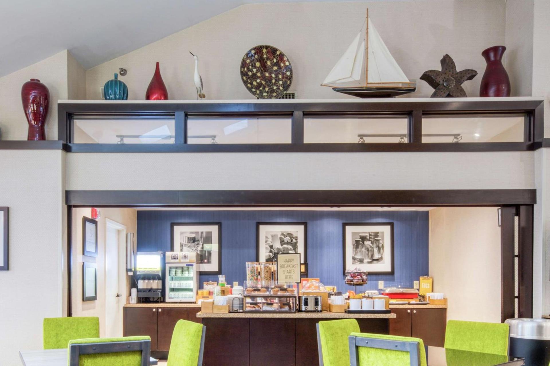 Hampton Inn & Suites Wilmington/Wrightsville Beach photo 42