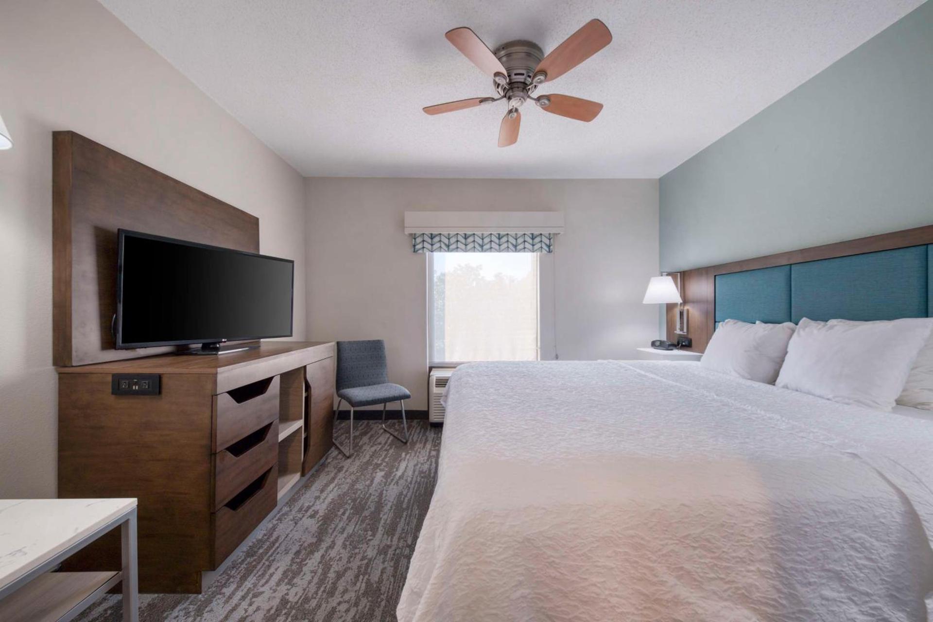 Hampton Inn & Suites Wilmington/Wrightsville Beach photo 61