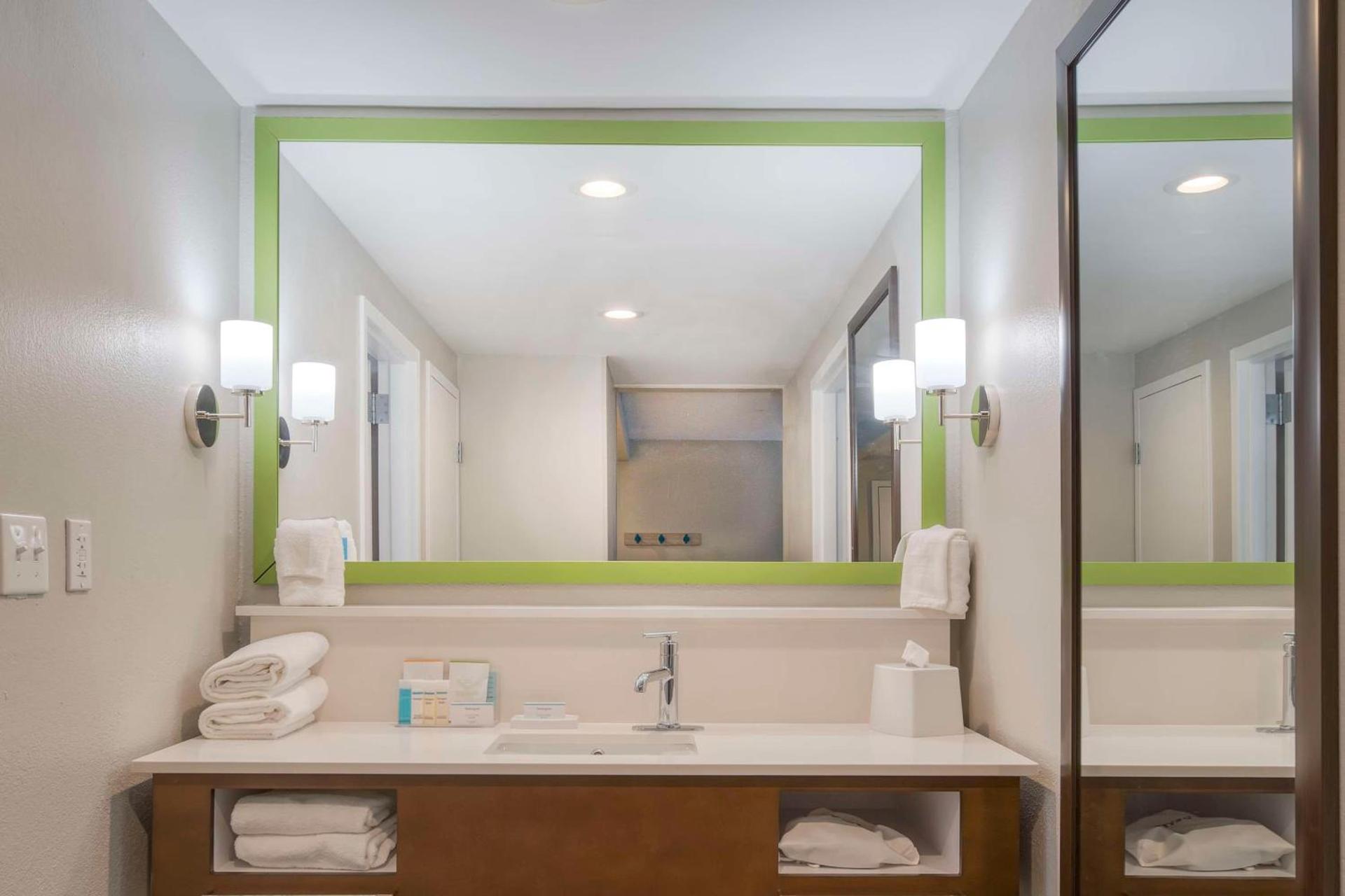 Hampton Inn & Suites Wilmington/Wrightsville Beach photo 66