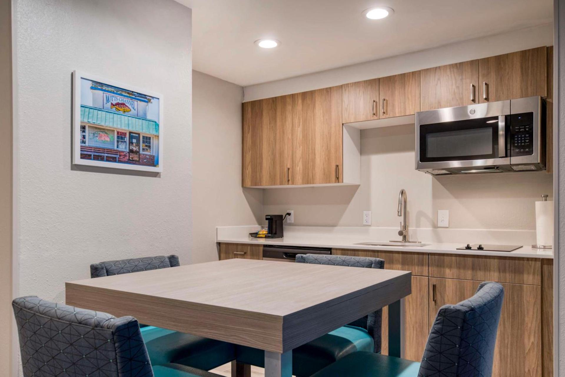 Hampton Inn & Suites Wilmington/Wrightsville Beach photo 96