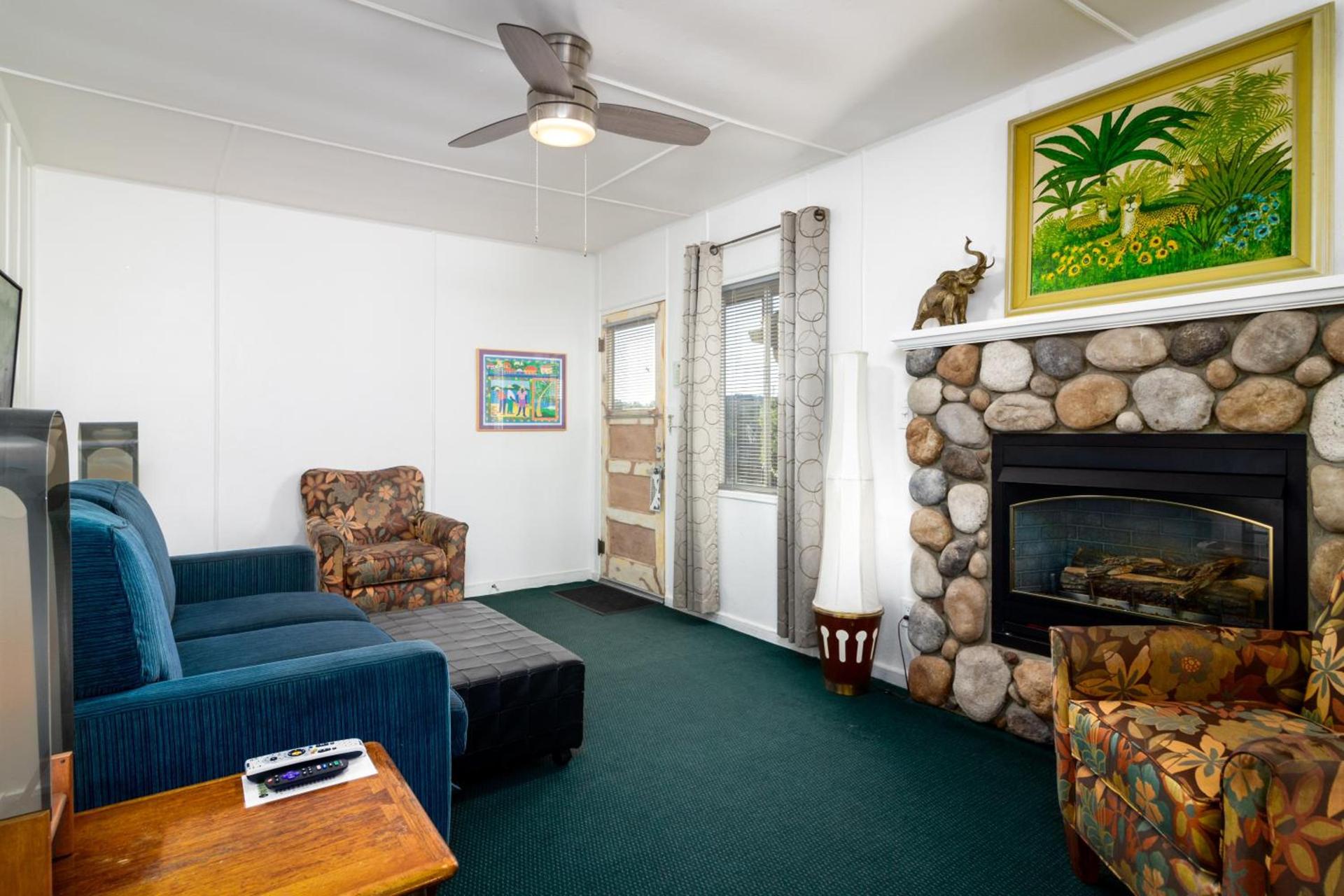 The Motor Lodge photo 12