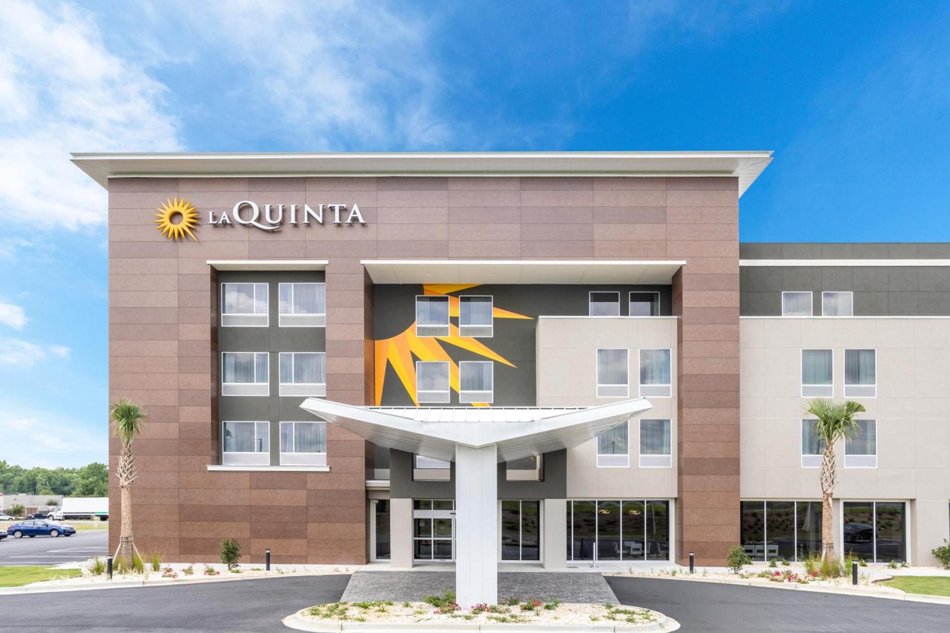 La Quinta Inn & Suites by Wyndham Valdosta photo 3