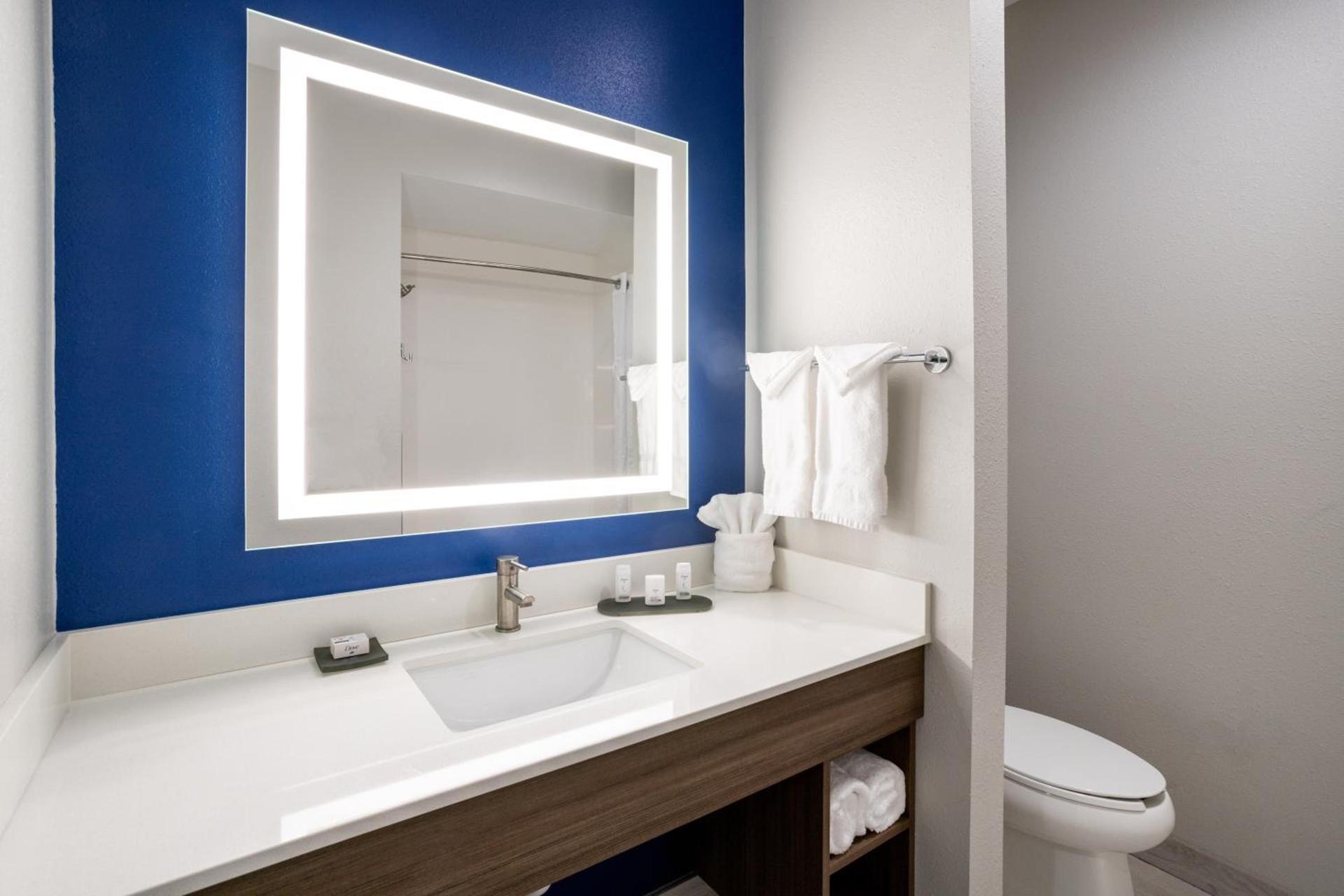 La Quinta Inn & Suites by Wyndham Valdosta photo 42