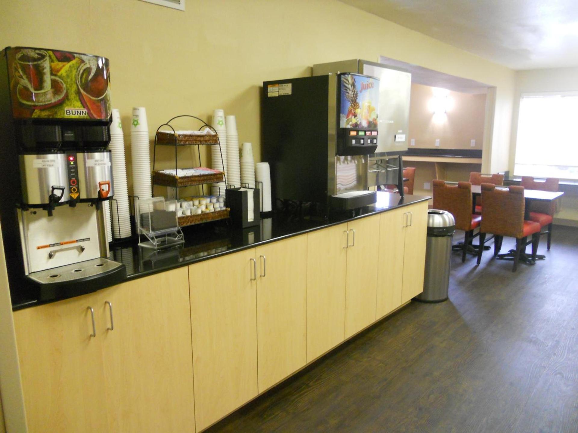 Extended Stay America Suites - Orlando - Lake Buena Vista photo 5