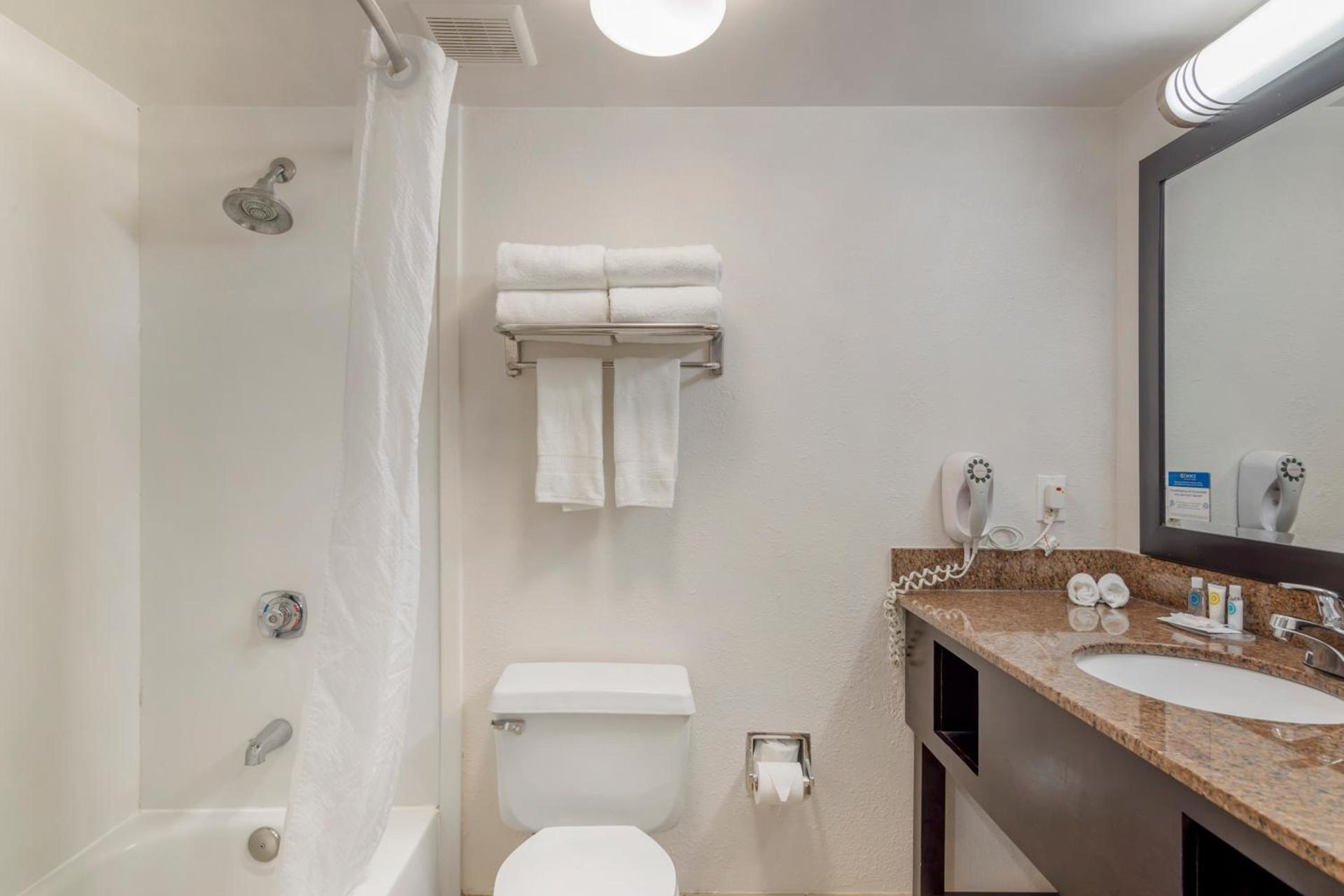 Comfort Inn Alpharetta-Atlanta North photo 34