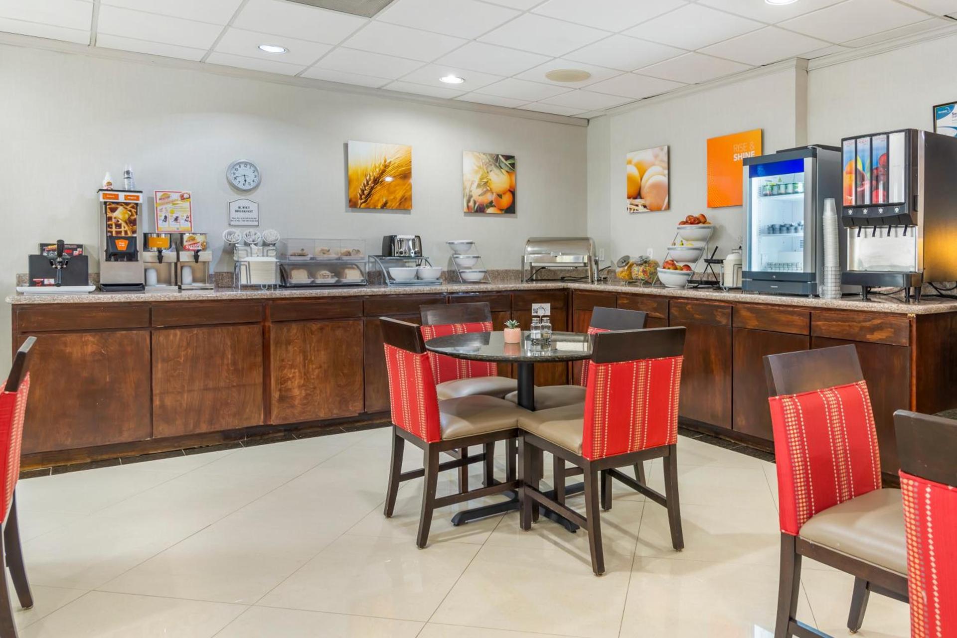 Comfort Inn Alpharetta-Atlanta North photo 36