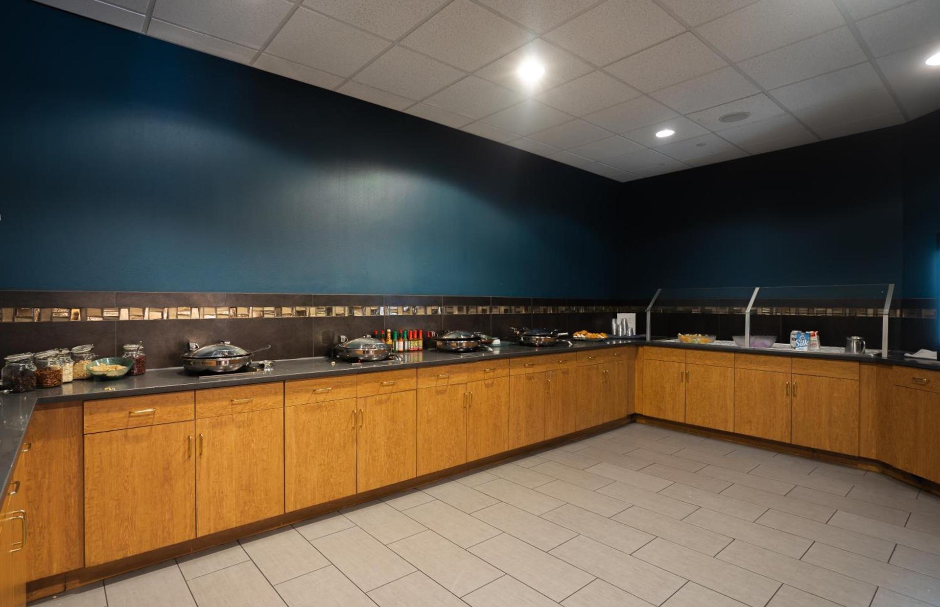 Sheraton Tucson Hotel & Suites photo 2
