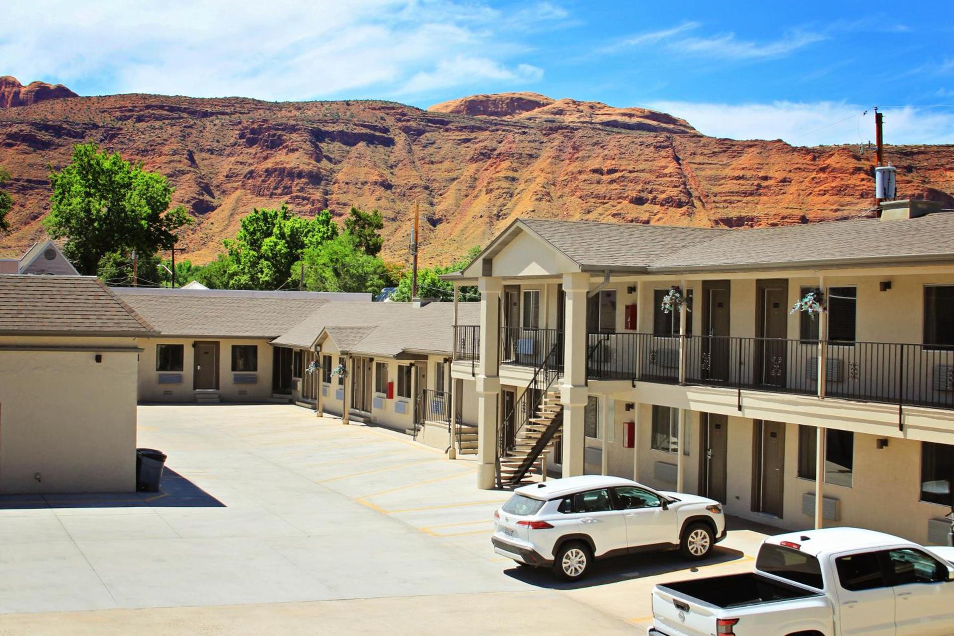 Bowen Motel photo 69