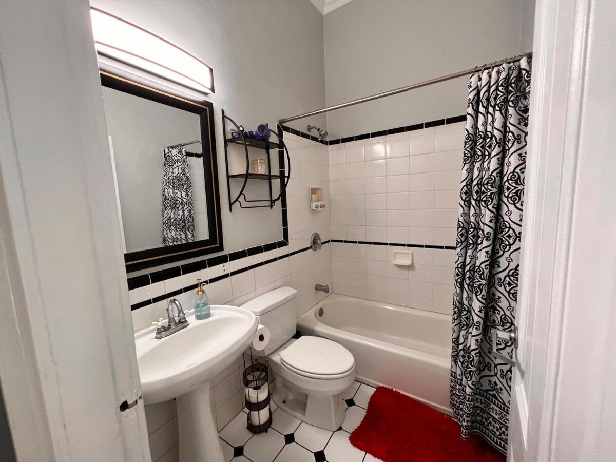 Arthur Hotel photo 18