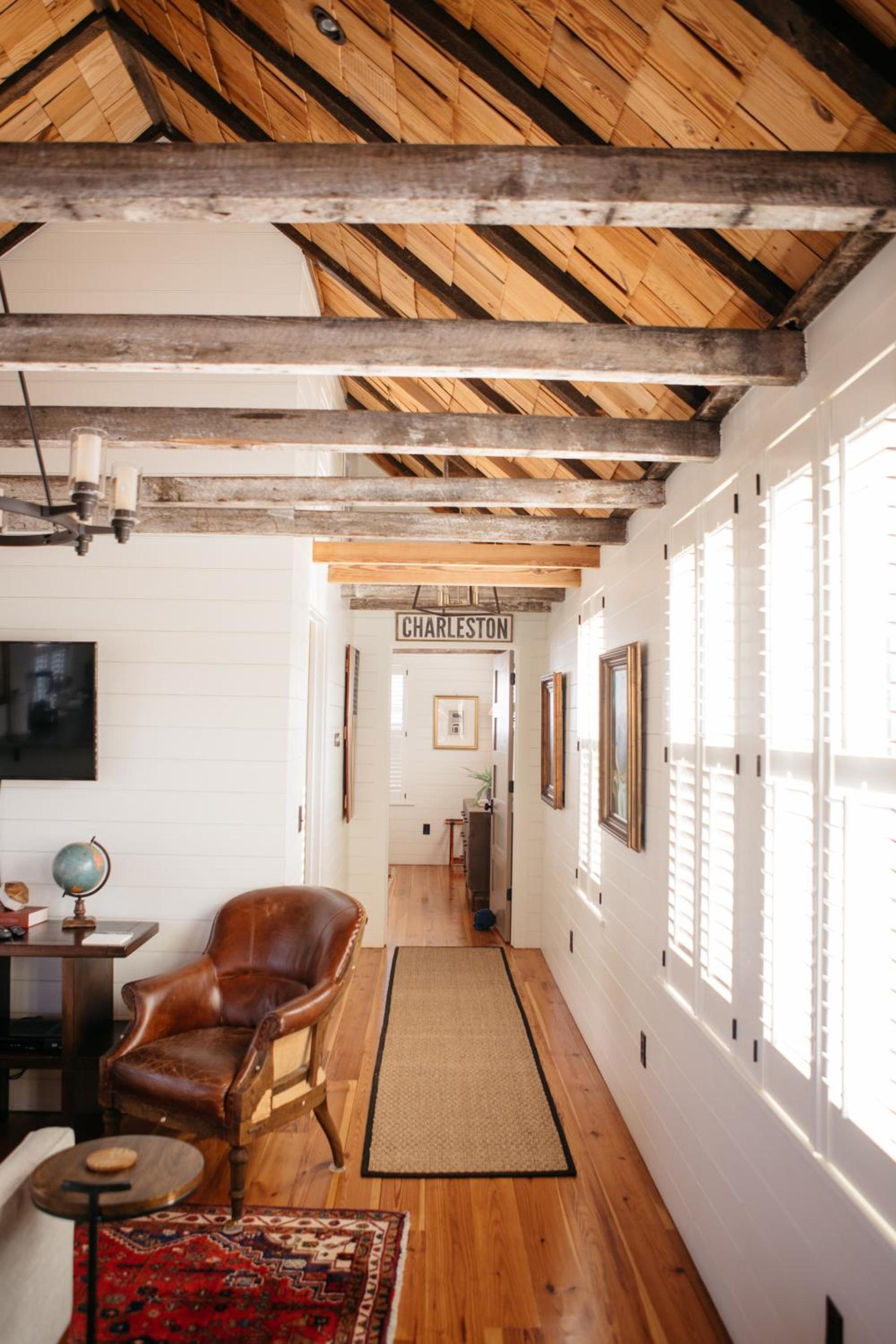 The Charlestonian photo 24