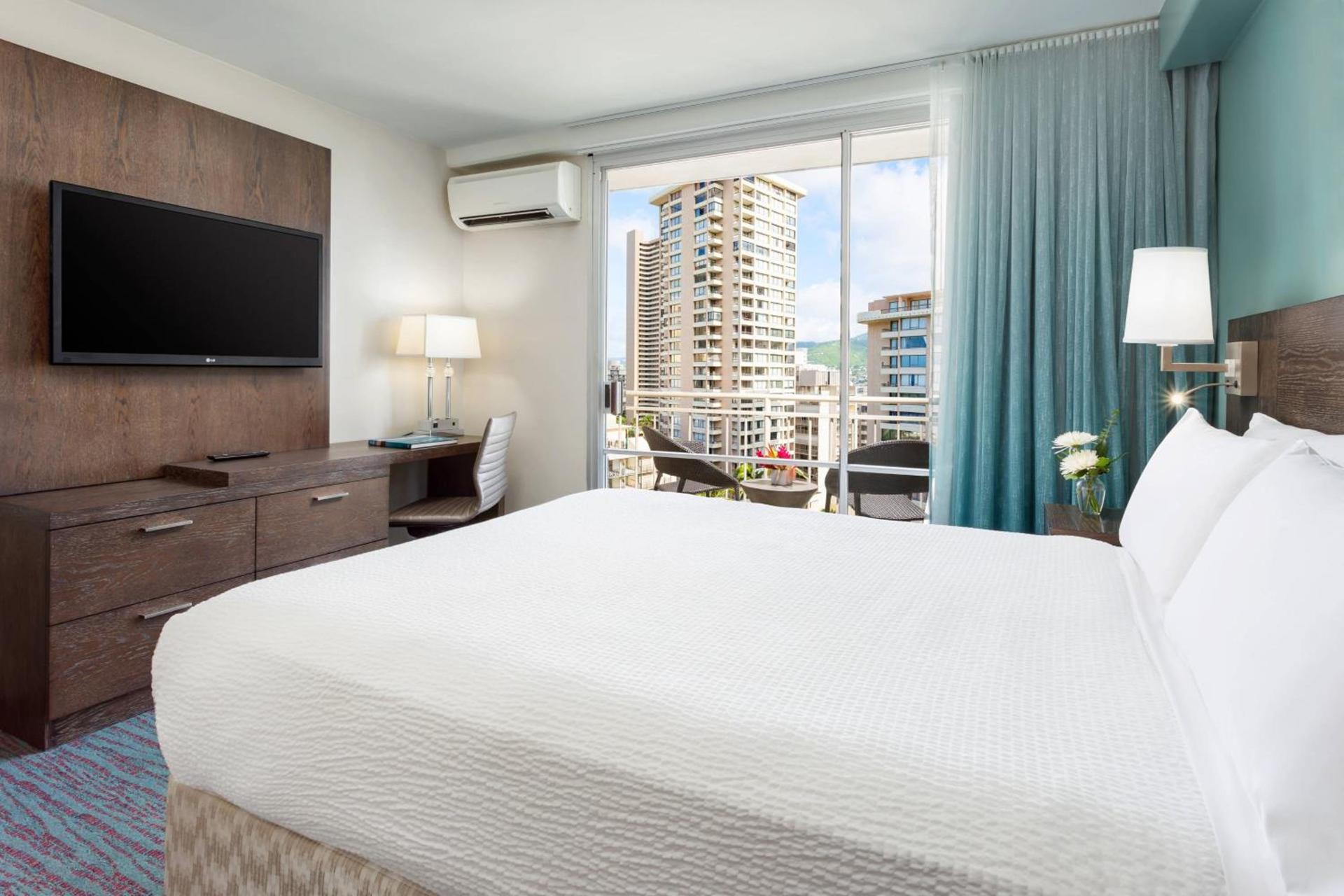 Courtyard by Marriott Waikiki Beach photo 9