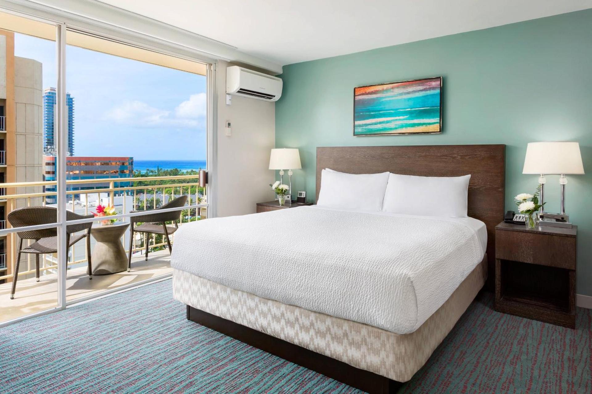 Courtyard by Marriott Waikiki Beach photo 11