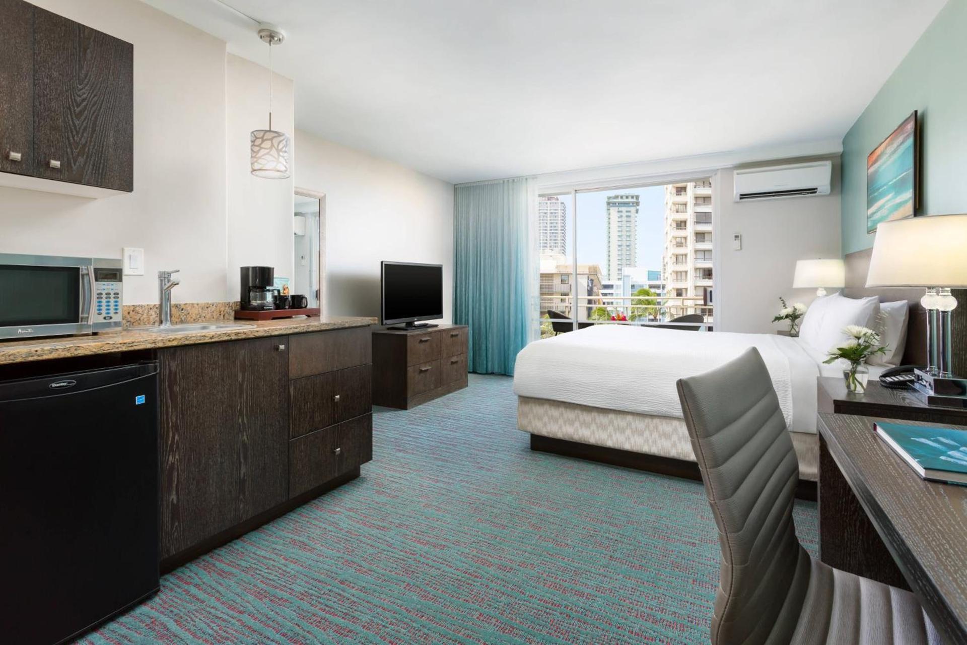 Courtyard by Marriott Waikiki Beach photo 12