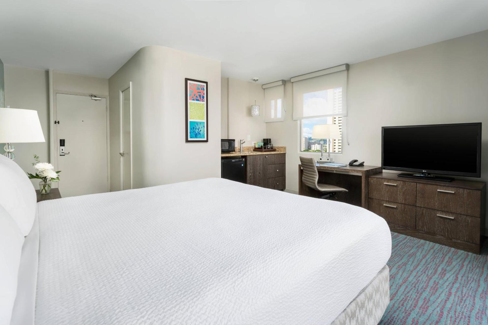 Courtyard by Marriott Waikiki Beach photo 13