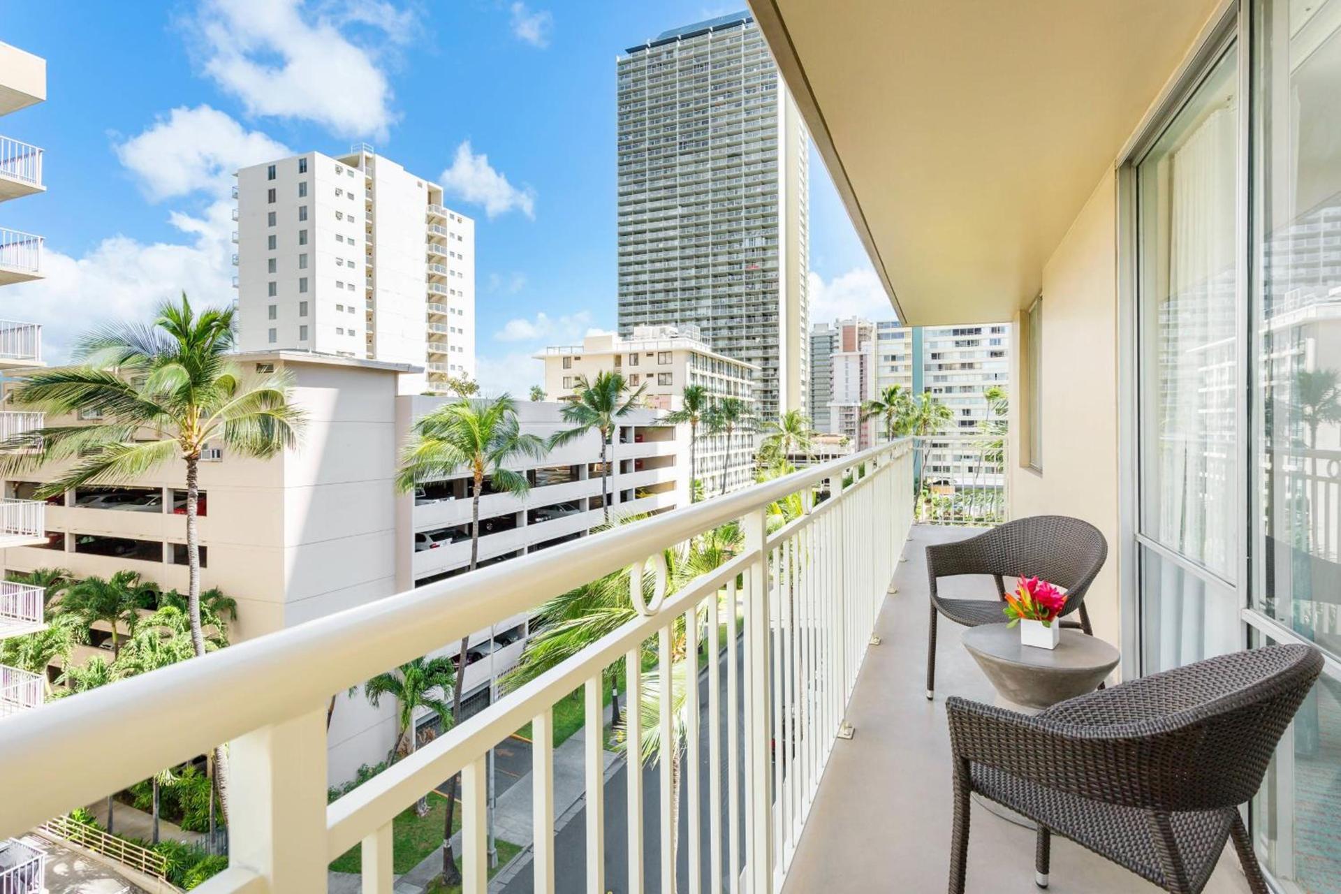 Courtyard by Marriott Waikiki Beach photo 18