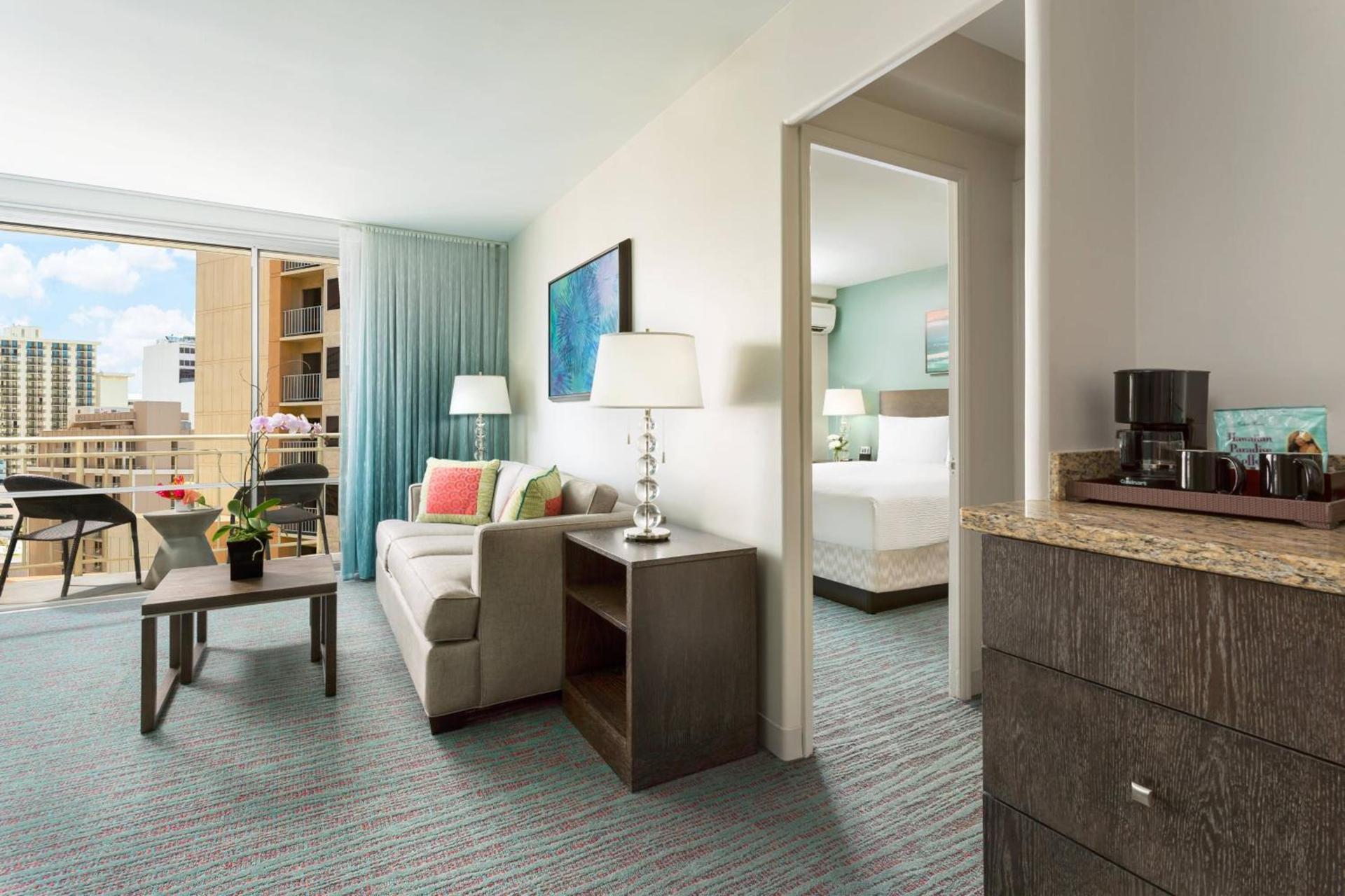 Courtyard by Marriott Waikiki Beach photo 32