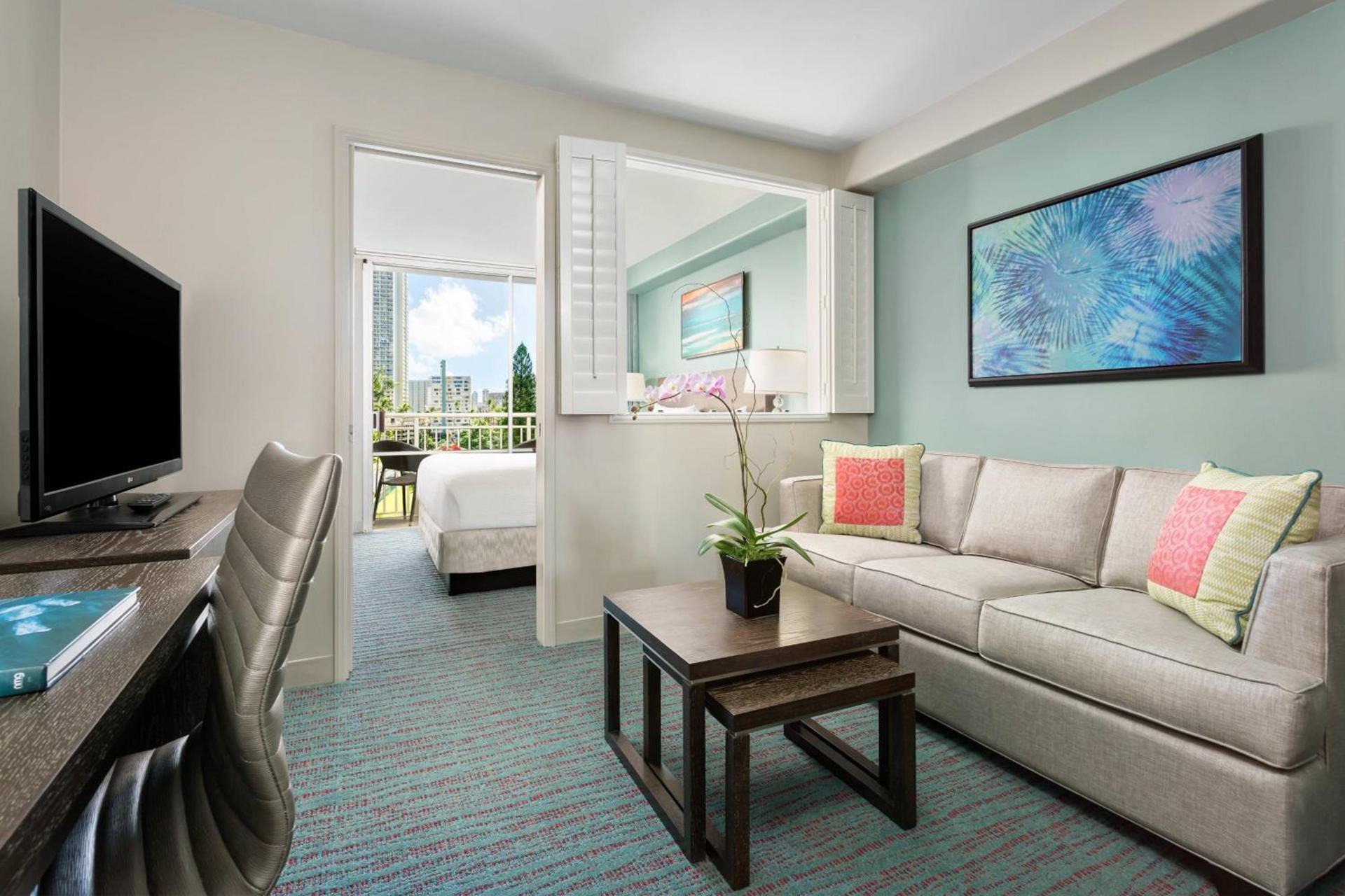 Courtyard by Marriott Waikiki Beach photo 34