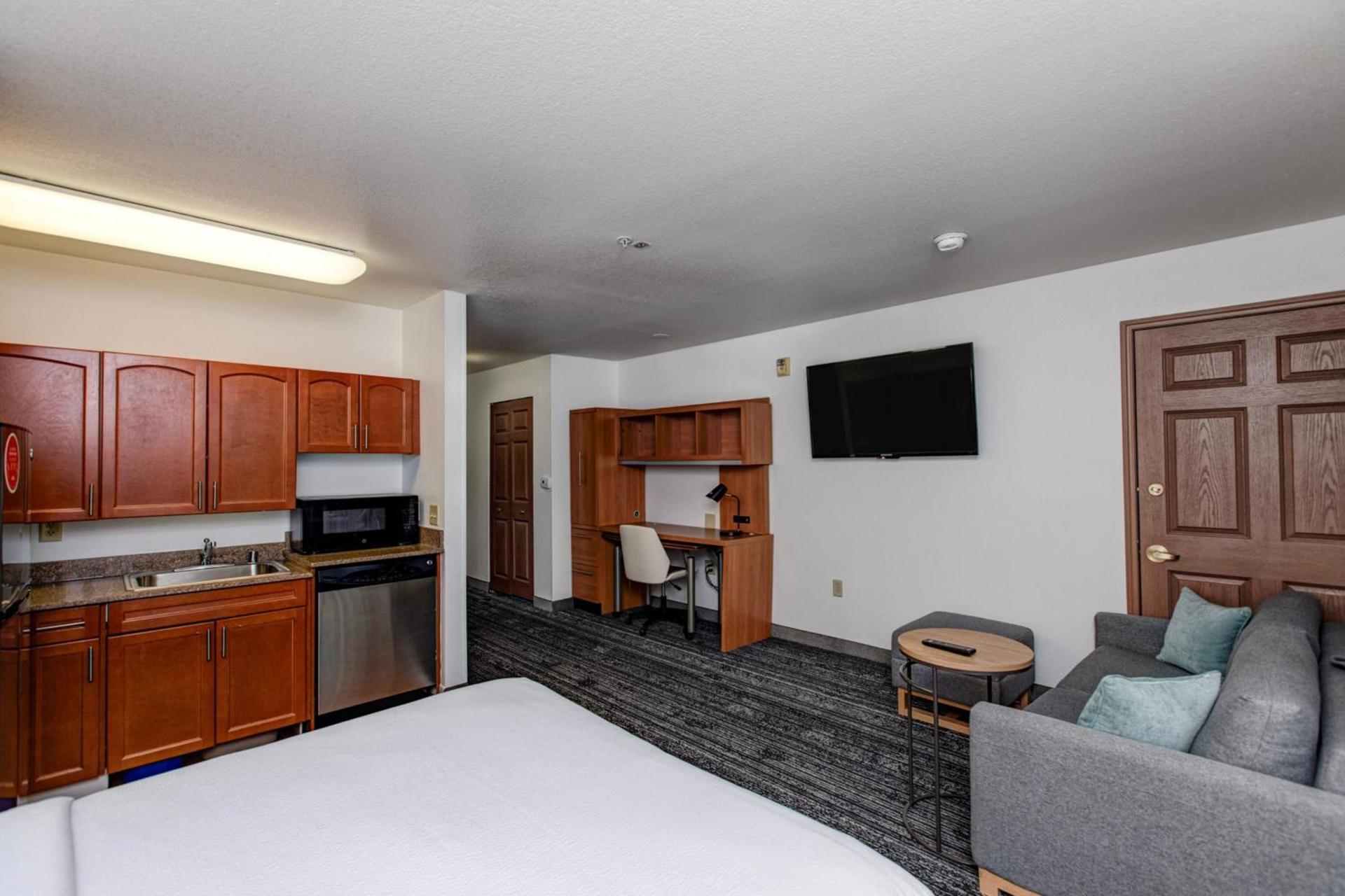TownePlace Suites Colorado Springs photo 6