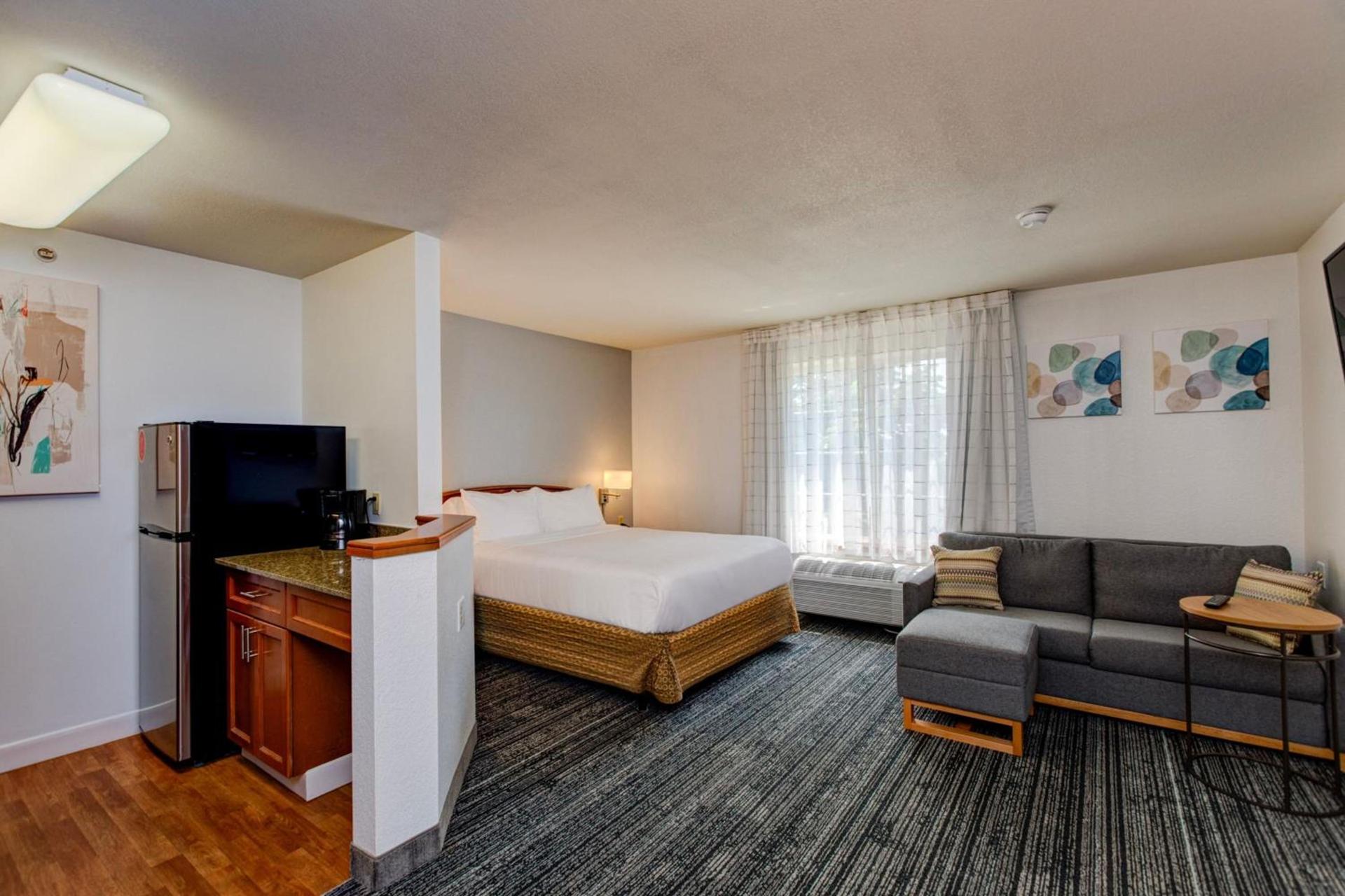 TownePlace Suites Colorado Springs photo 9